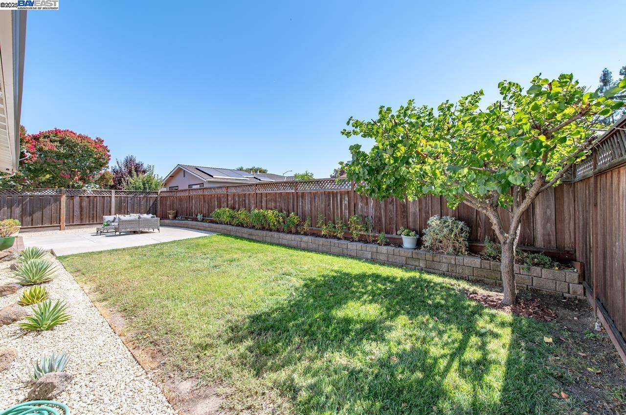 Detail Gallery Image 33 of 41 For 6342 Alvord Way, Pleasanton,  CA 94588 - 4 Beds | 2 Baths