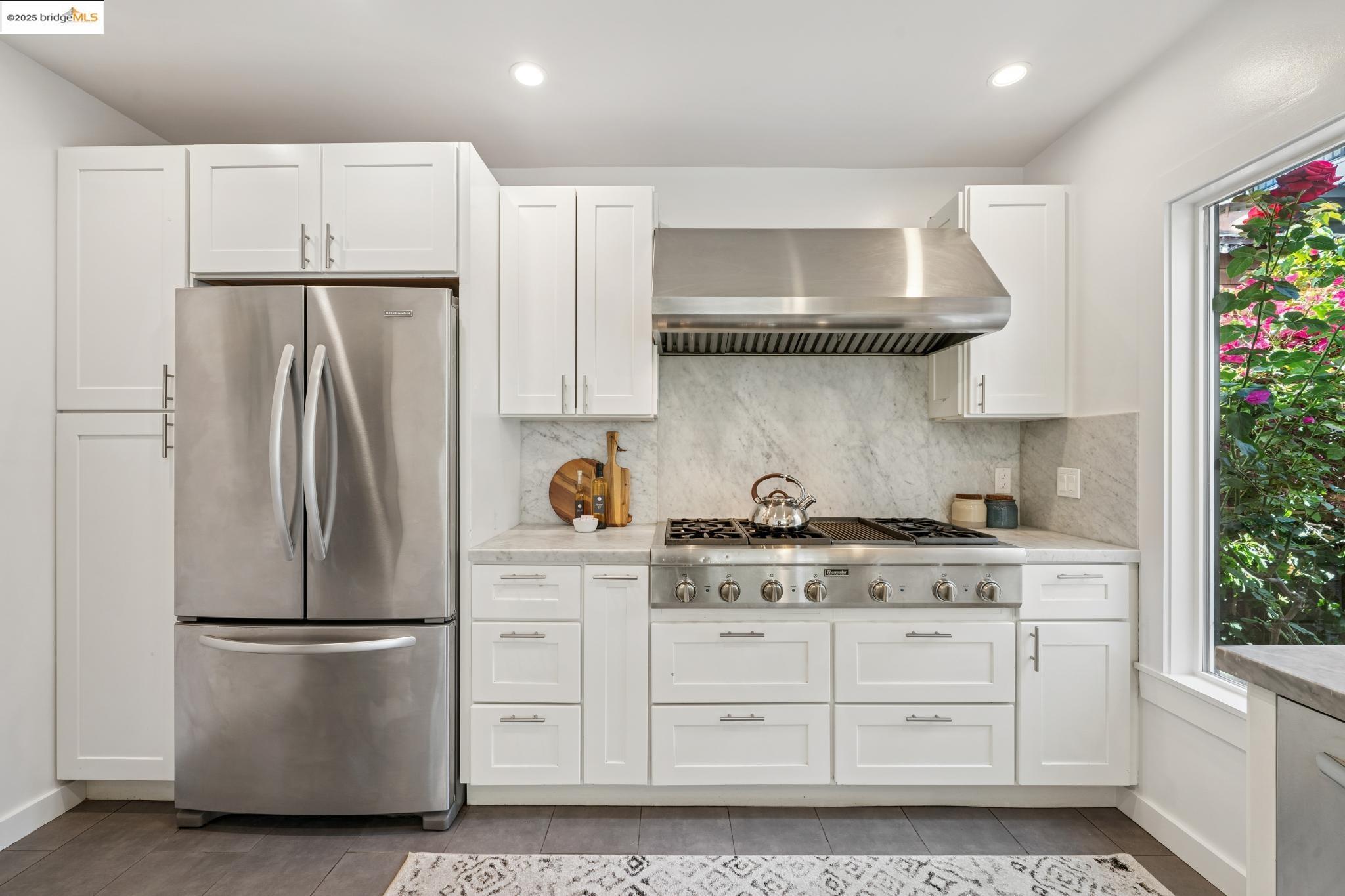 Detail Gallery Image 15 of 35 For 2417 Webster St, Berkeley,  CA 94705 - – Beds | – Baths