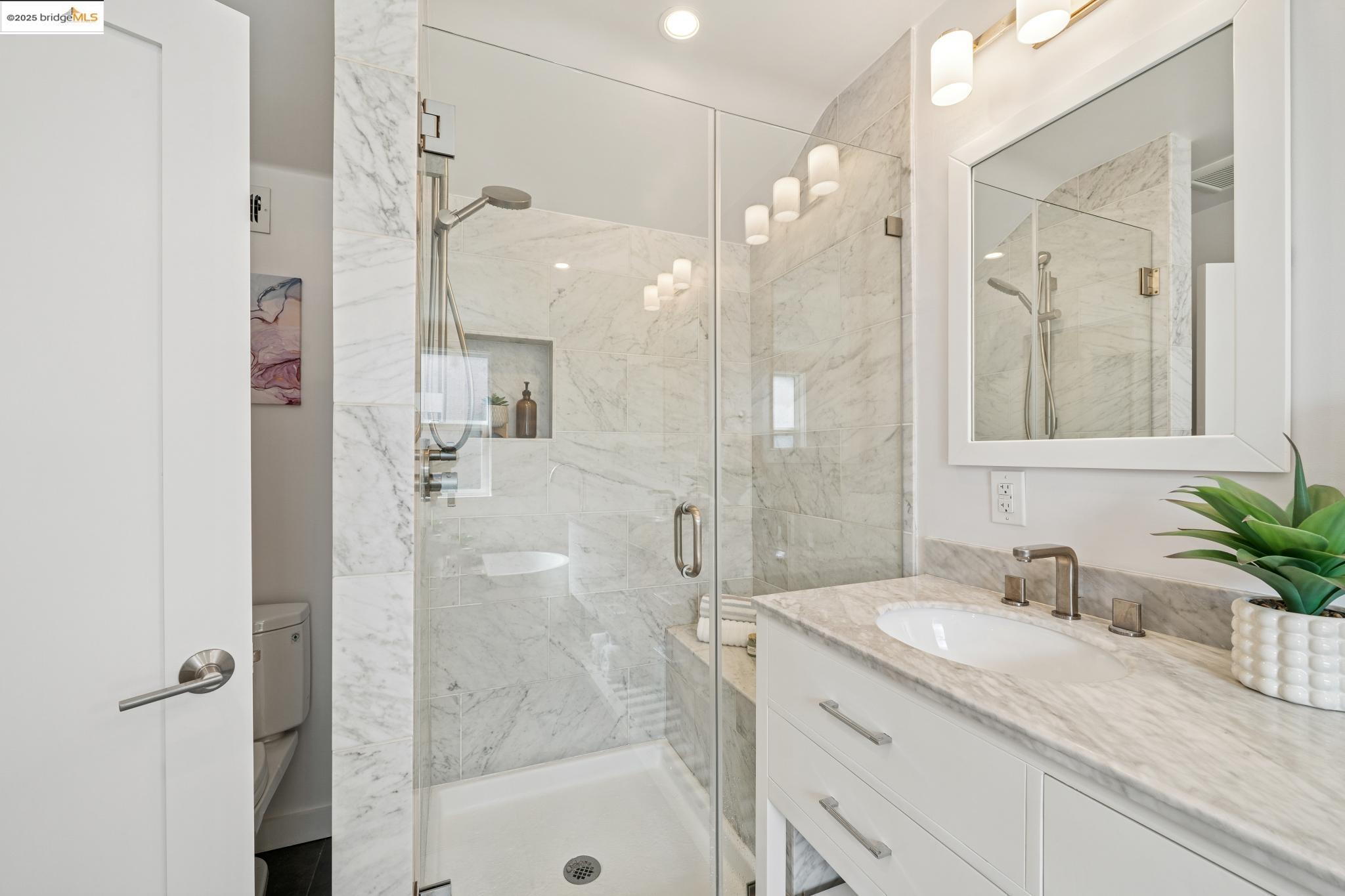 Detail Gallery Image 28 of 35 For 2417 Webster St, Berkeley,  CA 94705 - – Beds | – Baths