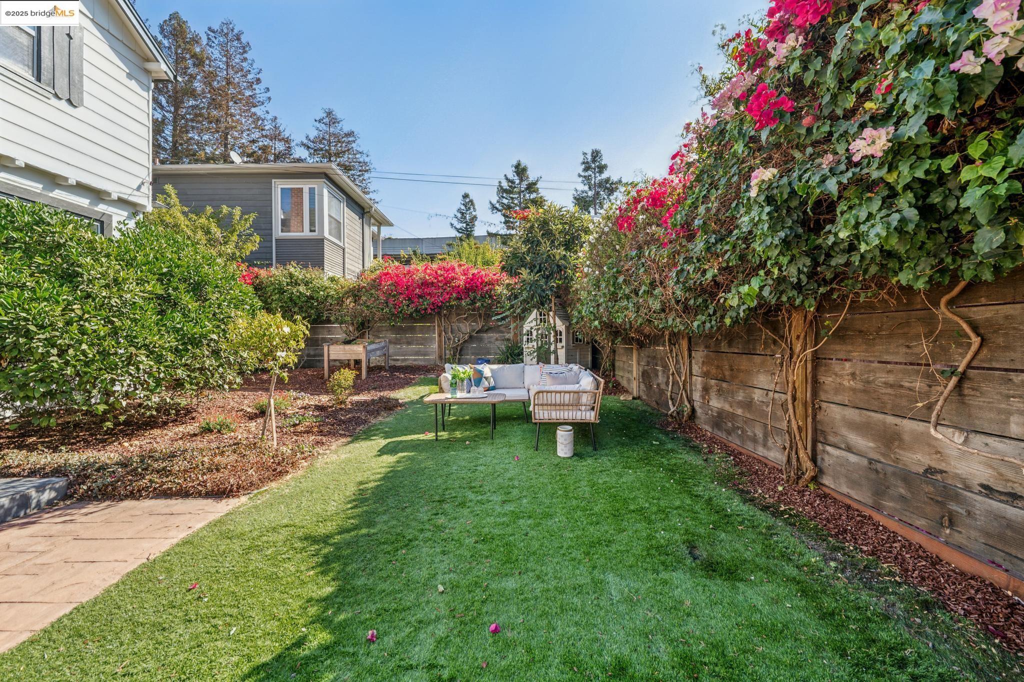 Detail Gallery Image 30 of 35 For 2417 Webster St, Berkeley,  CA 94705 - – Beds | – Baths