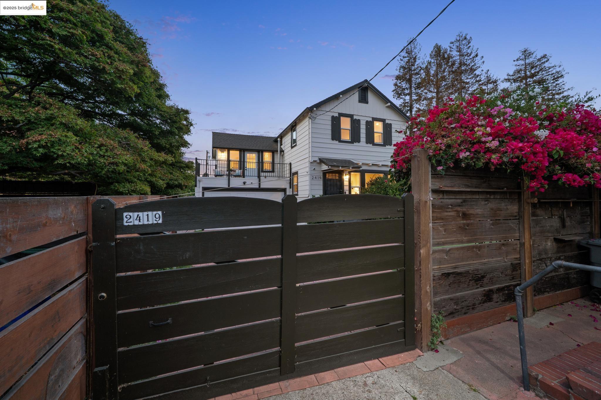 Detail Gallery Image 32 of 35 For 2417 Webster St, Berkeley,  CA 94705 - – Beds | – Baths