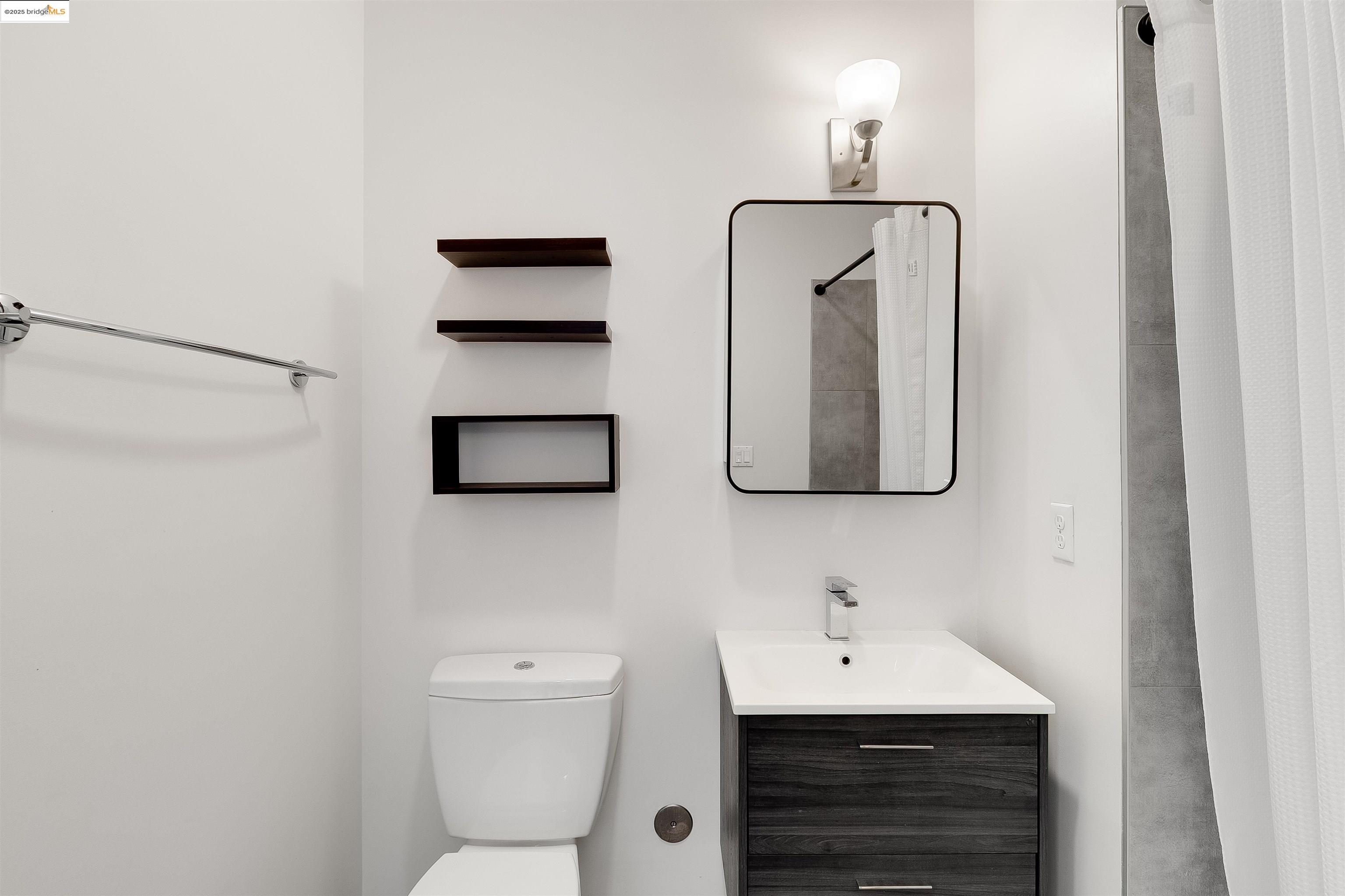 Detail Gallery Image 17 of 56 For 410 Webster St #1,  Oakland,  CA 94607 - 1 Beds | 1 Baths
