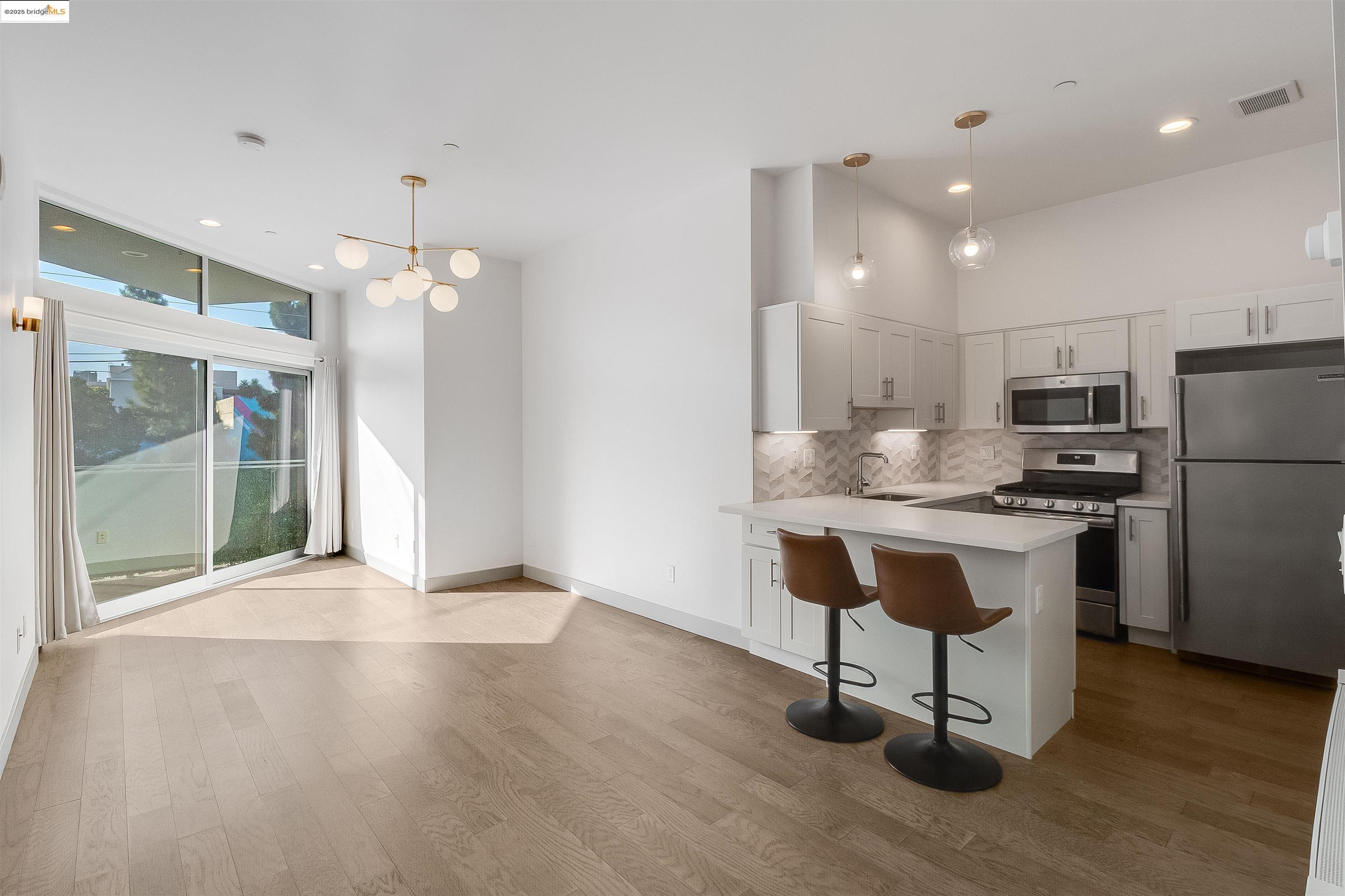 Photo #4: 41111816 Listing: Photo #4