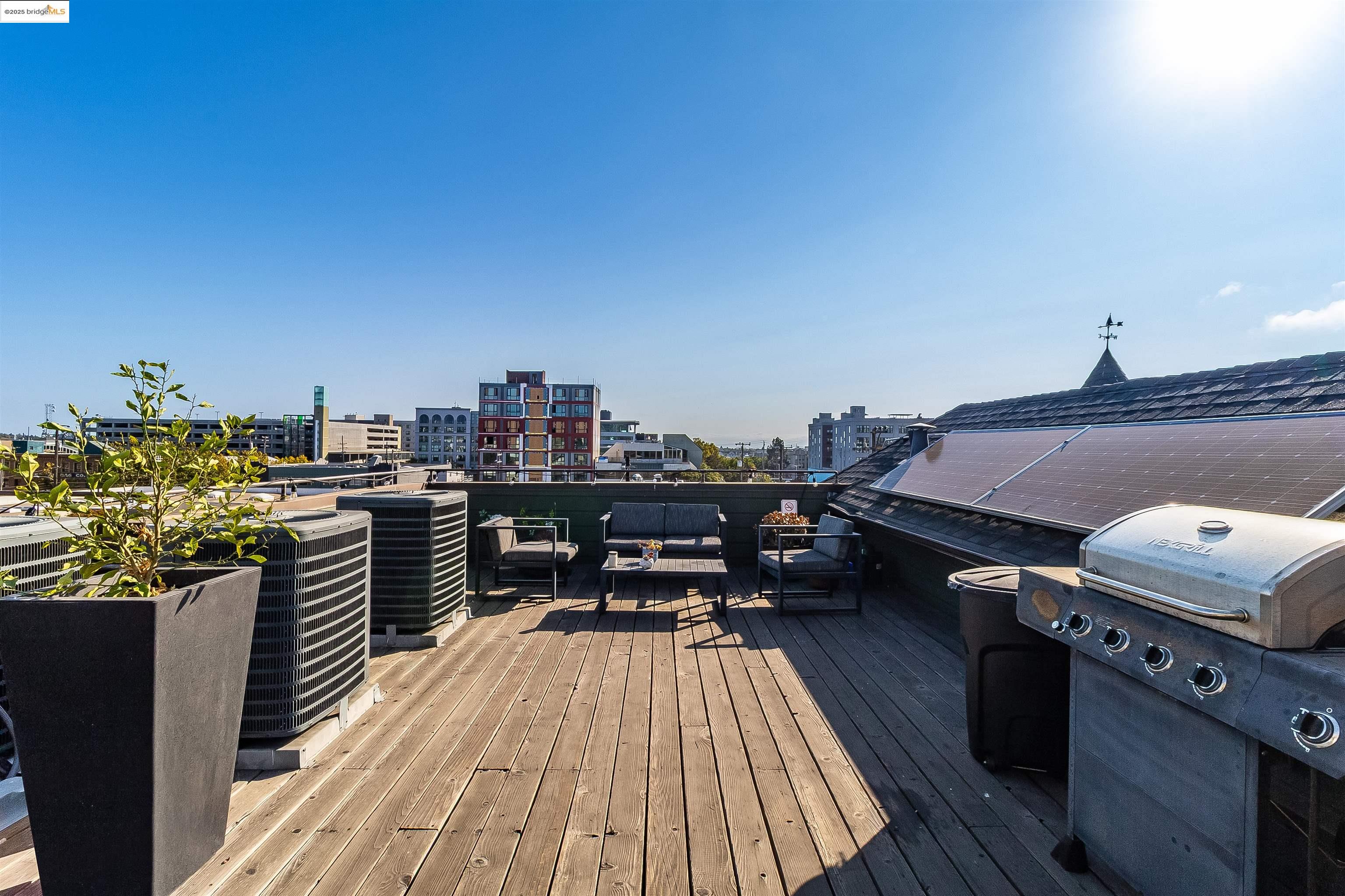 Detail Gallery Image 31 of 56 For 410 Webster St #1,  Oakland,  CA 94607 - 1 Beds | 1 Baths