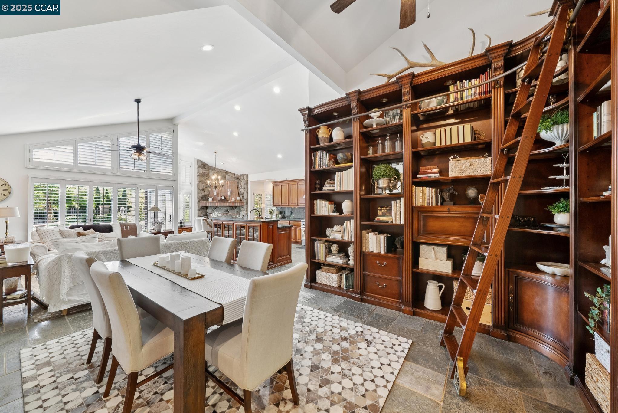 Detail Gallery Image 13 of 54 For 2031 Scarlet Oak Pl, Danville,  CA 94506 - 4 Beds | 2 Baths