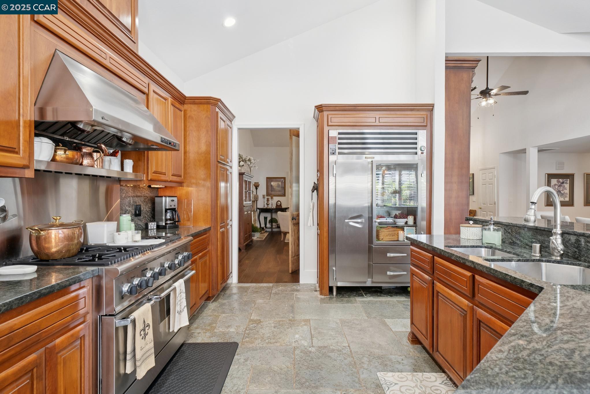 Detail Gallery Image 18 of 54 For 2031 Scarlet Oak Pl, Danville,  CA 94506 - 4 Beds | 2 Baths