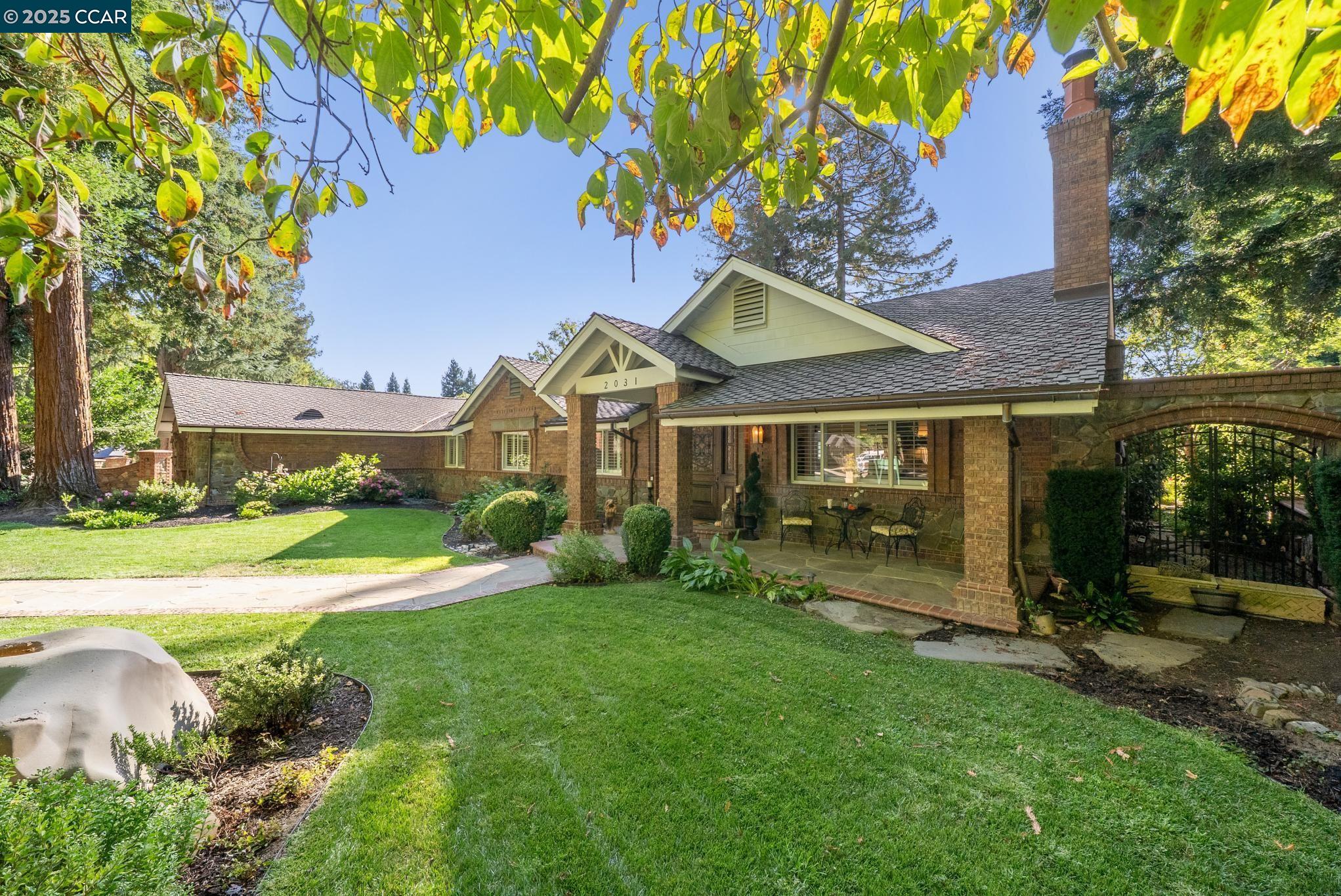 Detail Gallery Image 3 of 54 For 2031 Scarlet Oak Pl, Danville,  CA 94506 - 4 Beds | 2 Baths
