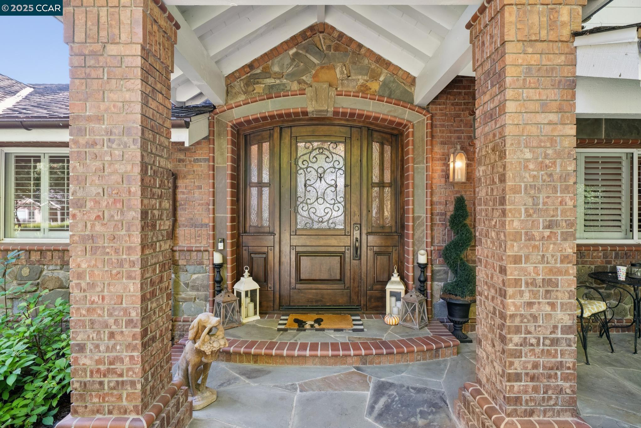 Detail Gallery Image 5 of 54 For 2031 Scarlet Oak Pl, Danville,  CA 94506 - 4 Beds | 2 Baths