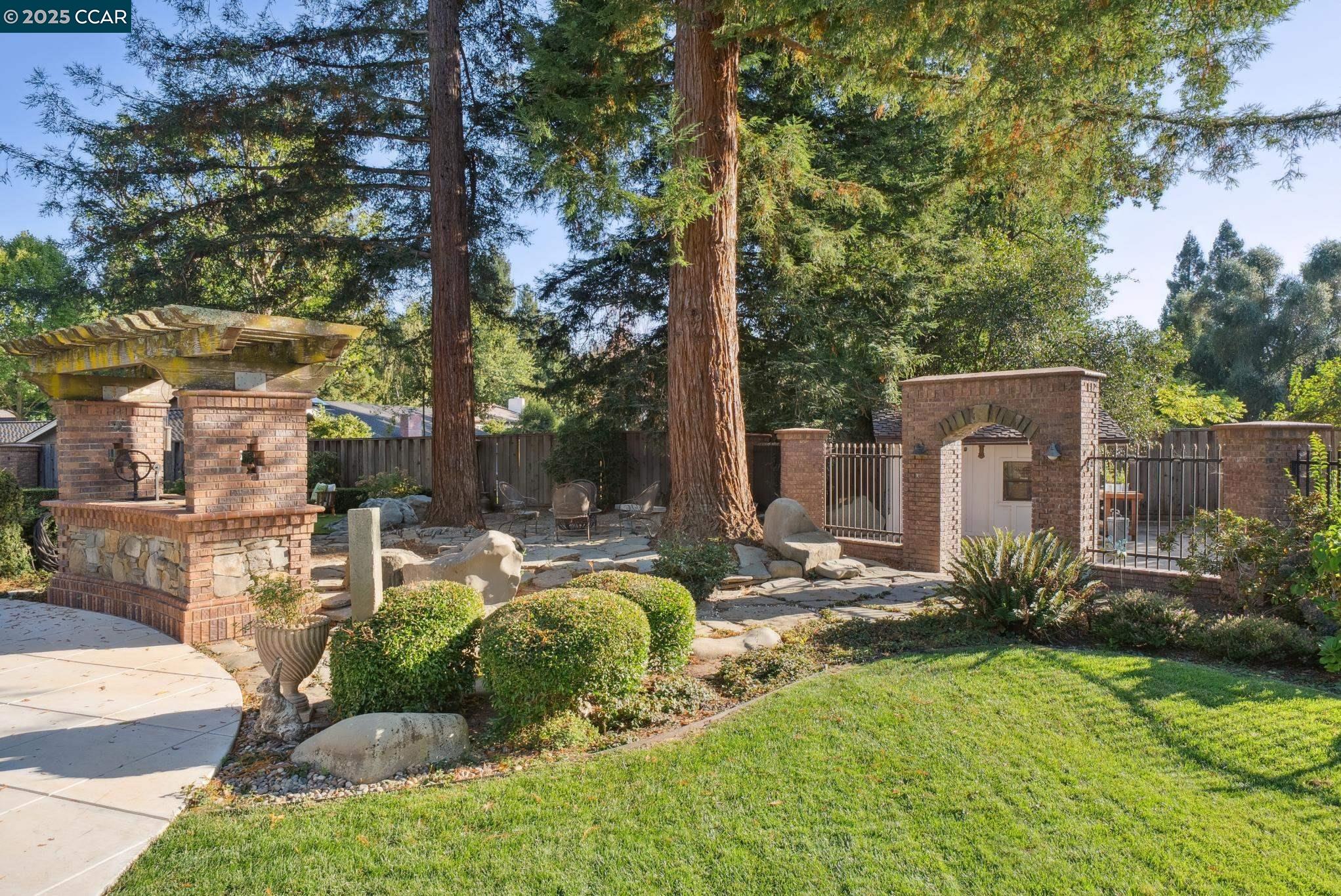 Detail Gallery Image 43 of 54 For 2031 Scarlet Oak Pl, Danville,  CA 94506 - 4 Beds | 2 Baths