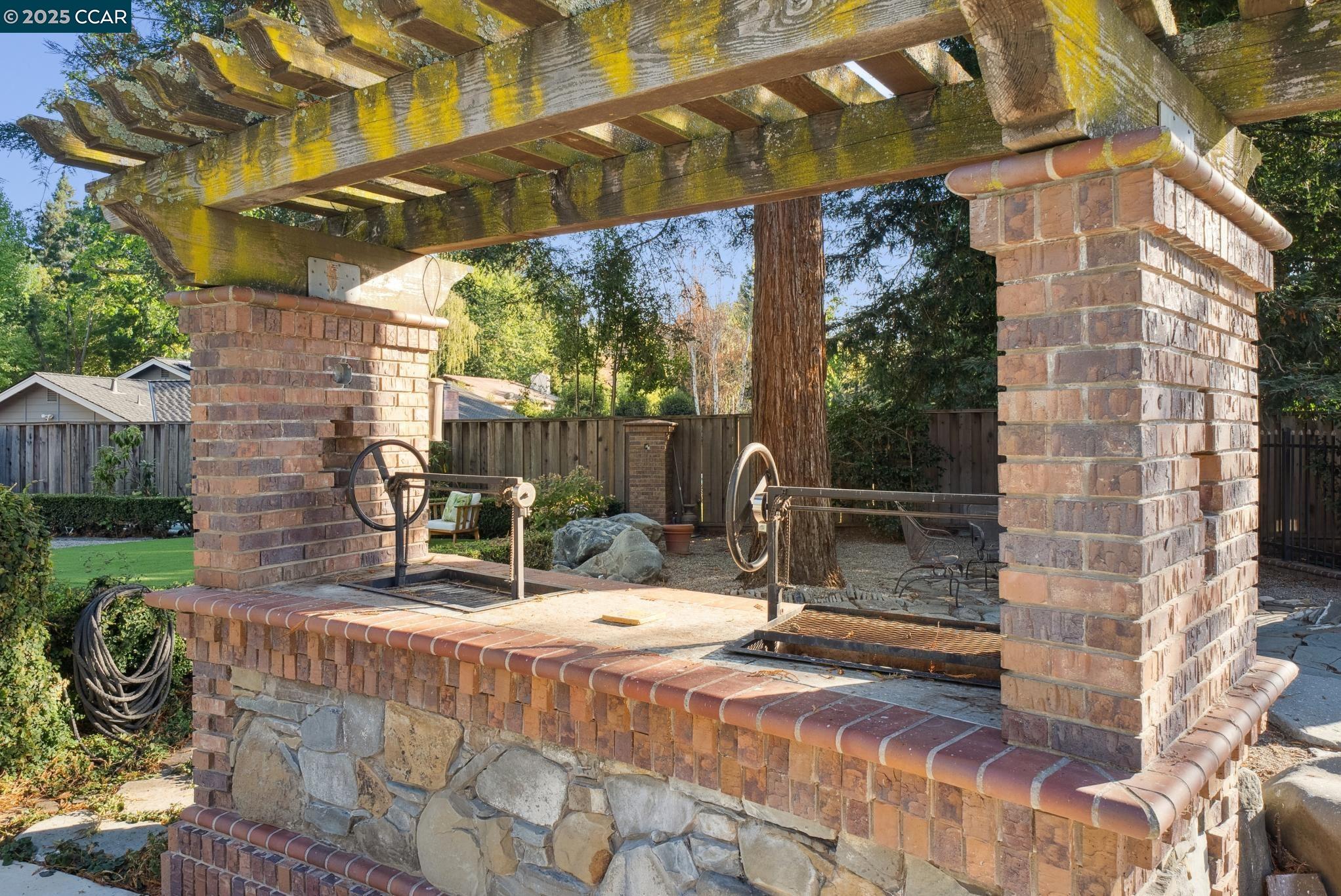 Detail Gallery Image 44 of 54 For 2031 Scarlet Oak Pl, Danville,  CA 94506 - 4 Beds | 2 Baths