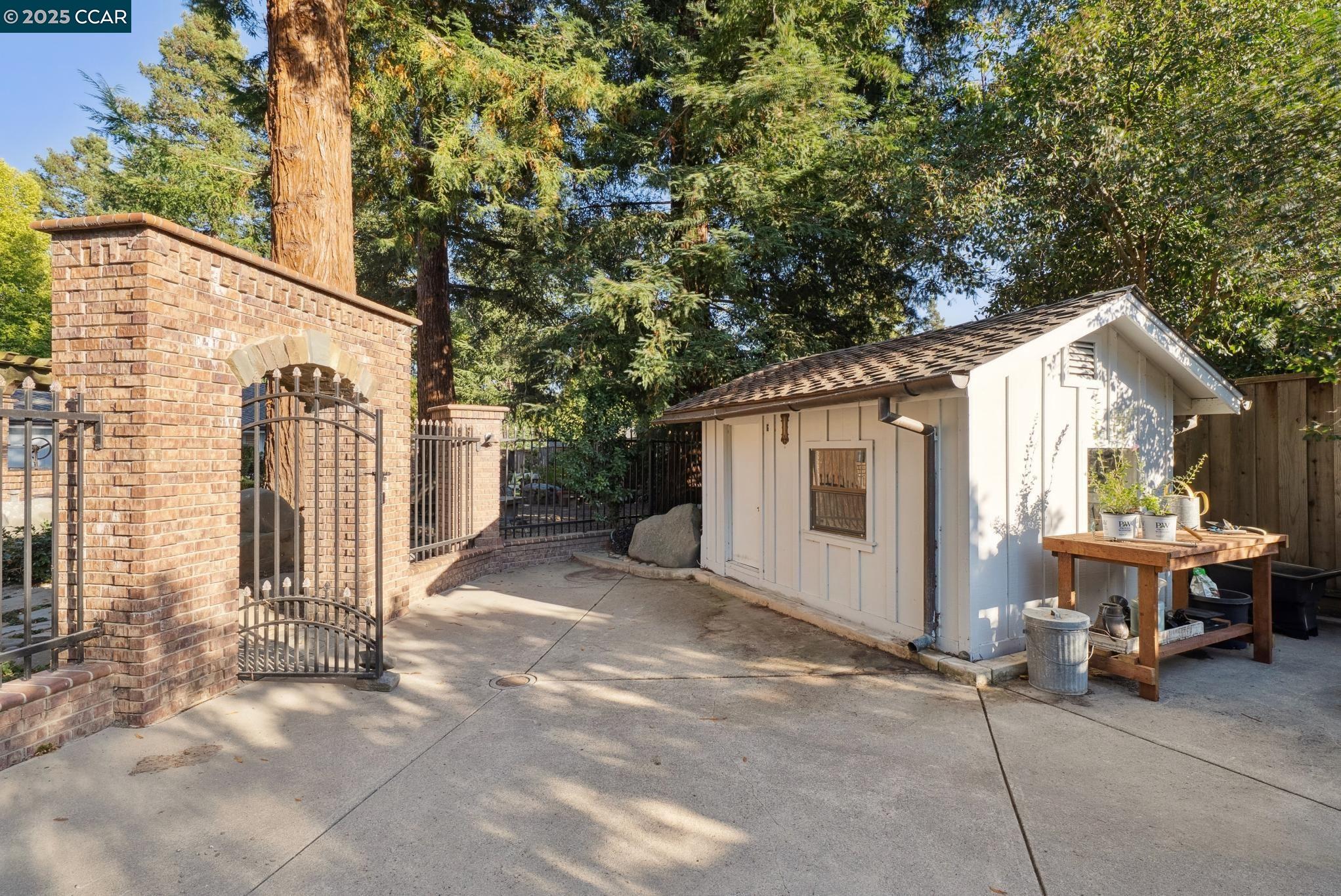 Detail Gallery Image 46 of 54 For 2031 Scarlet Oak Pl, Danville,  CA 94506 - 4 Beds | 2 Baths