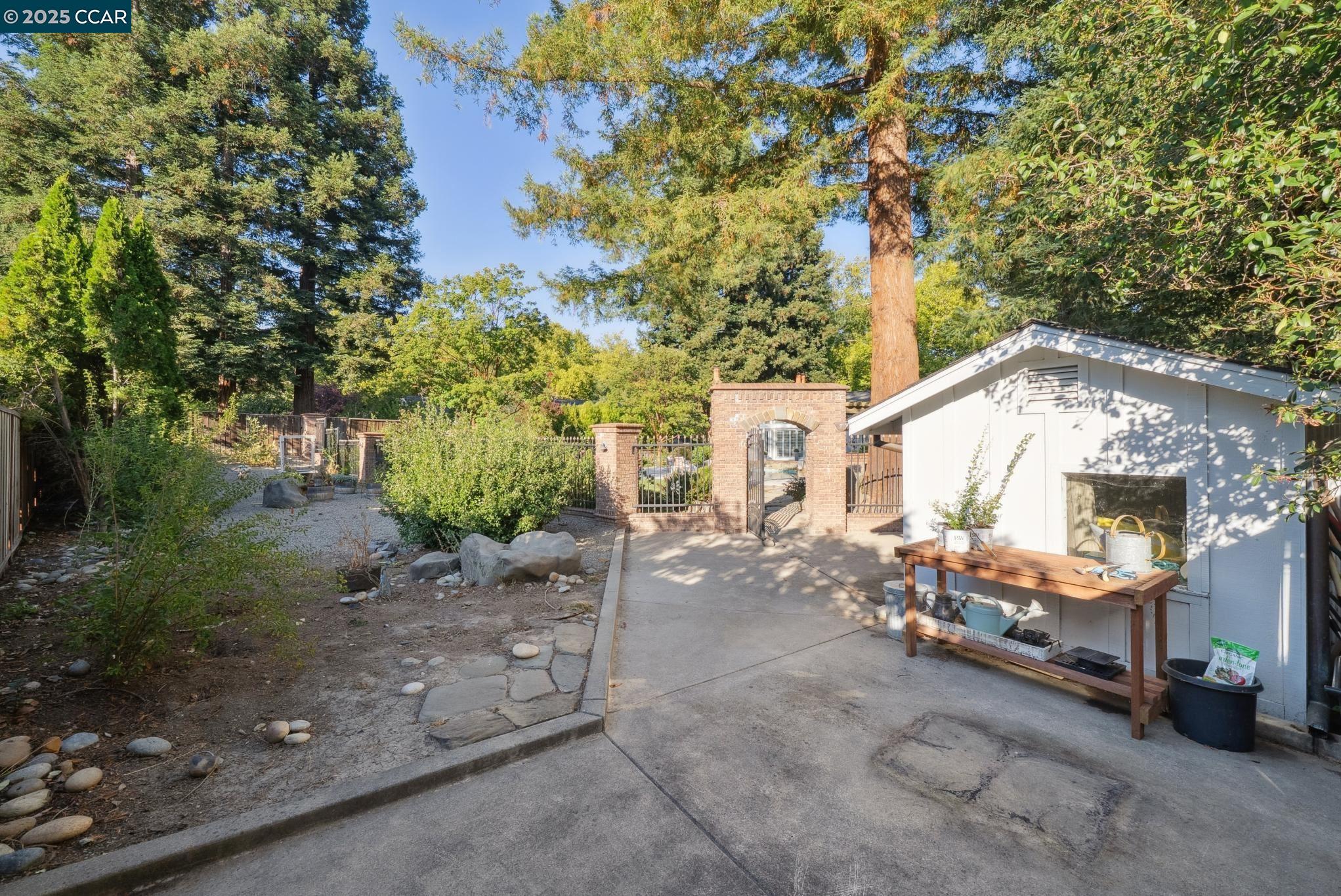 Detail Gallery Image 47 of 54 For 2031 Scarlet Oak Pl, Danville,  CA 94506 - 4 Beds | 2 Baths