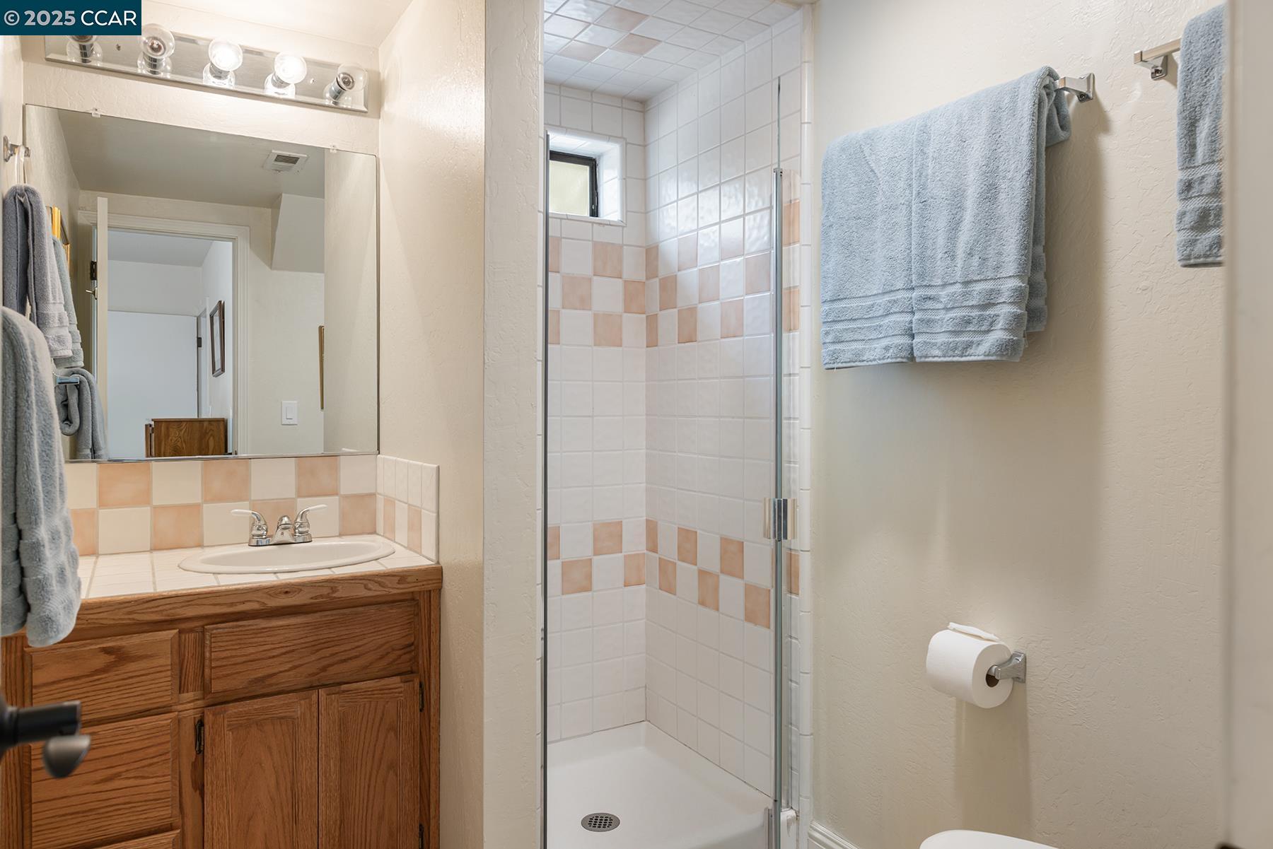 Detail Gallery Image 16 of 28 For 8016 N Lake Blvd, Kings Beach,  CA 96143 - 3 Beds | 2/1 Baths