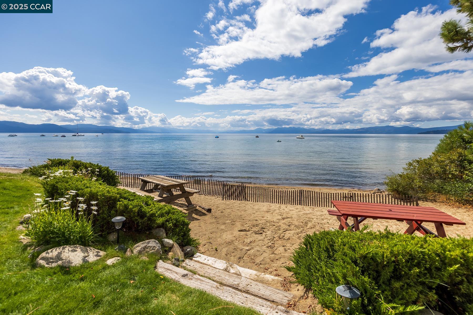 Detail Gallery Image 7 of 28 For 8016 N Lake Blvd, Kings Beach,  CA 96143 - 3 Beds | 2/1 Baths