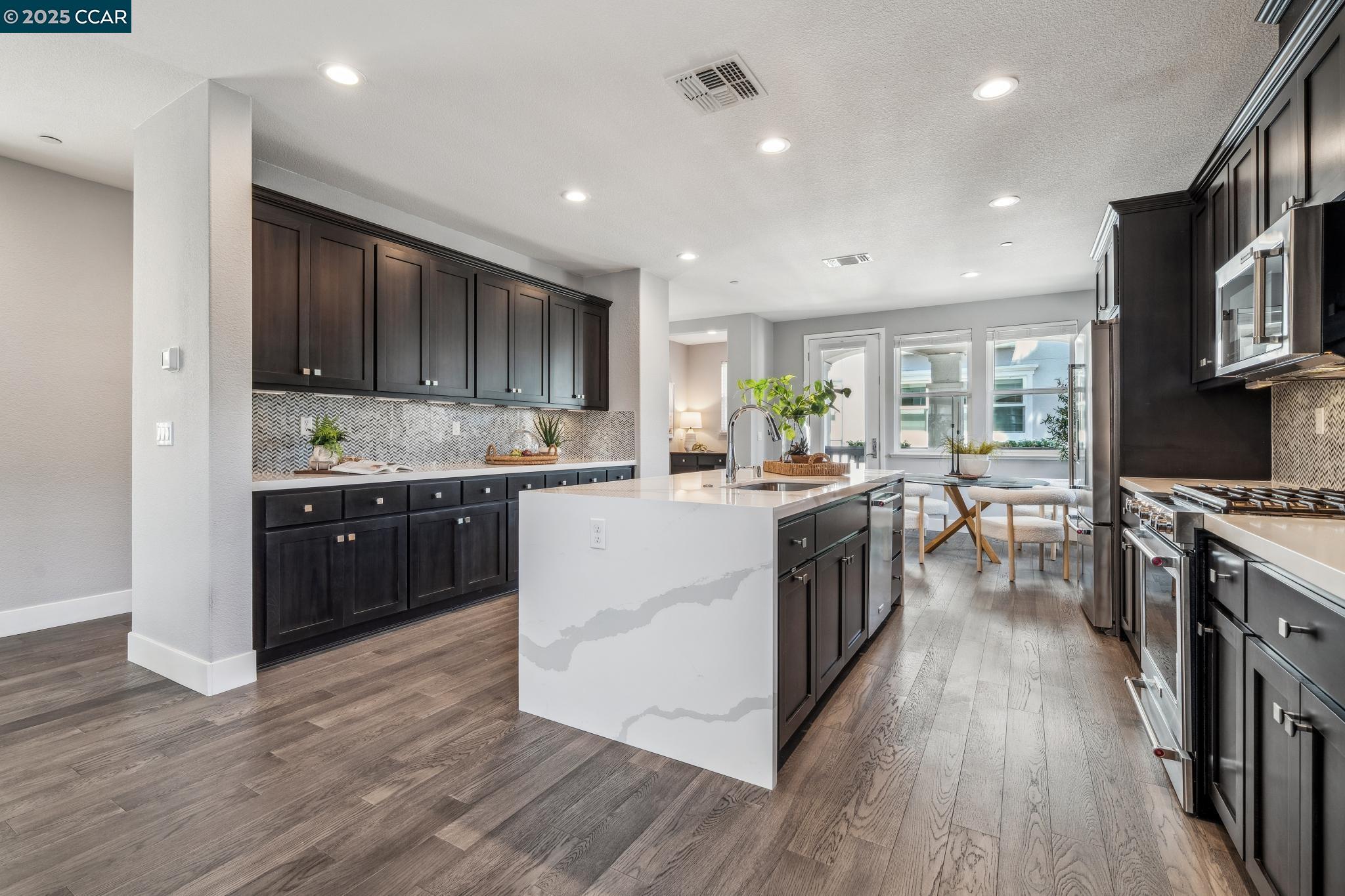 Detail Gallery Image 19 of 58 For 510 Ashton Way, Pleasant Hill,  CA 94523 - 3 Beds | 3/1 Baths