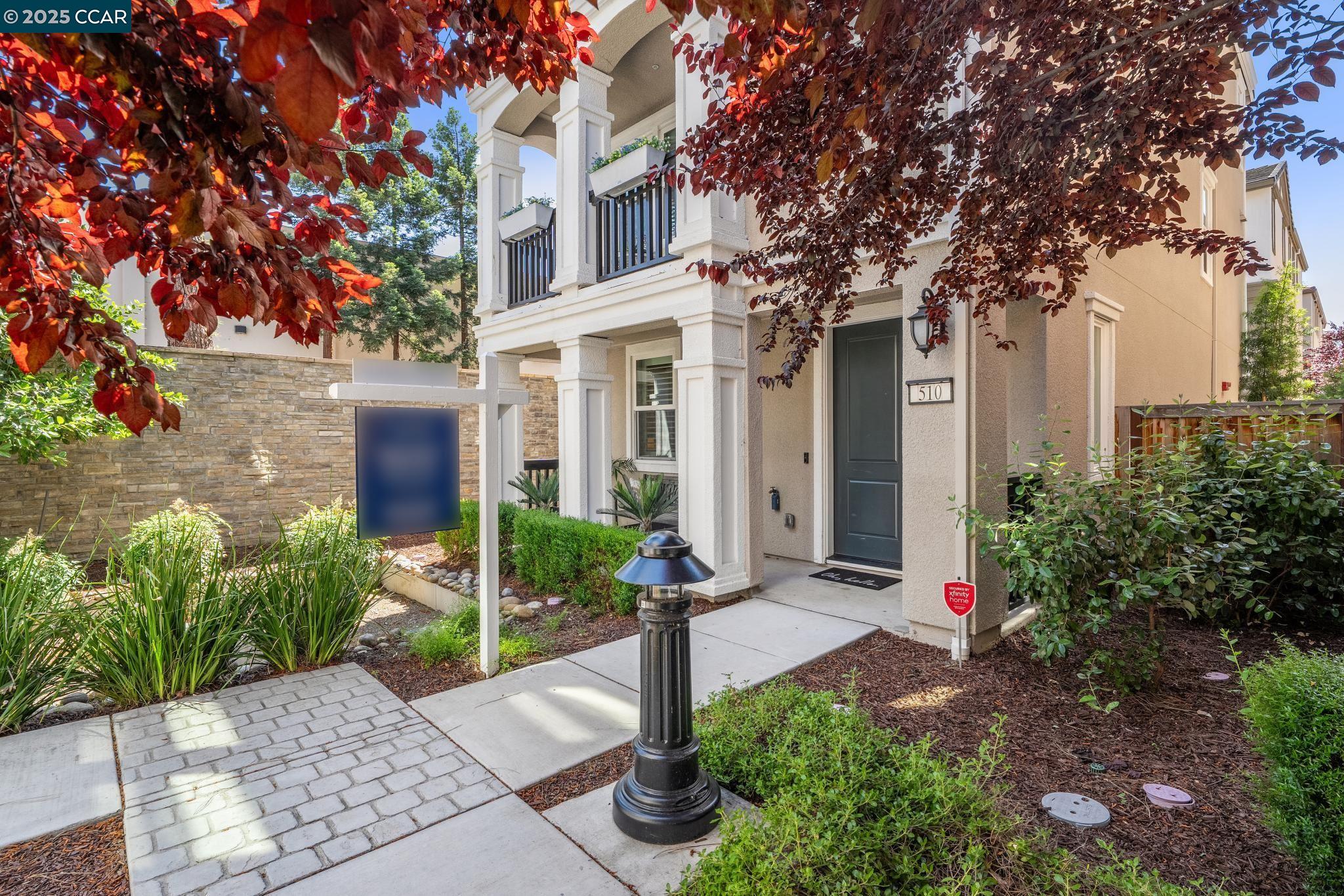 Detail Gallery Image 4 of 58 For 510 Ashton Way, Pleasant Hill,  CA 94523 - 3 Beds | 3/1 Baths