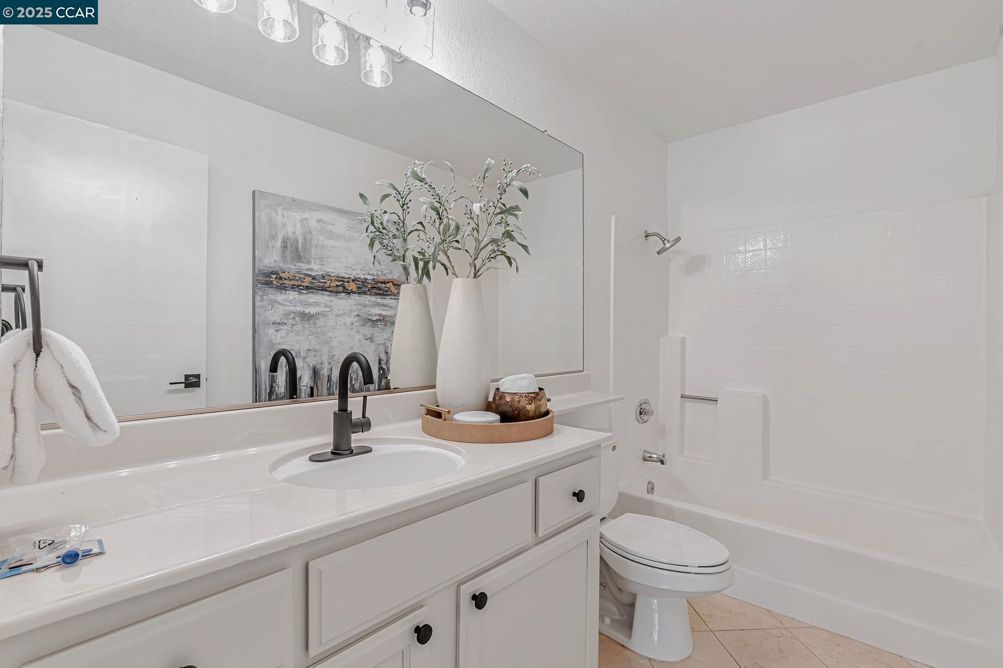 Photo #15: 41111821 Listing: Photo #15