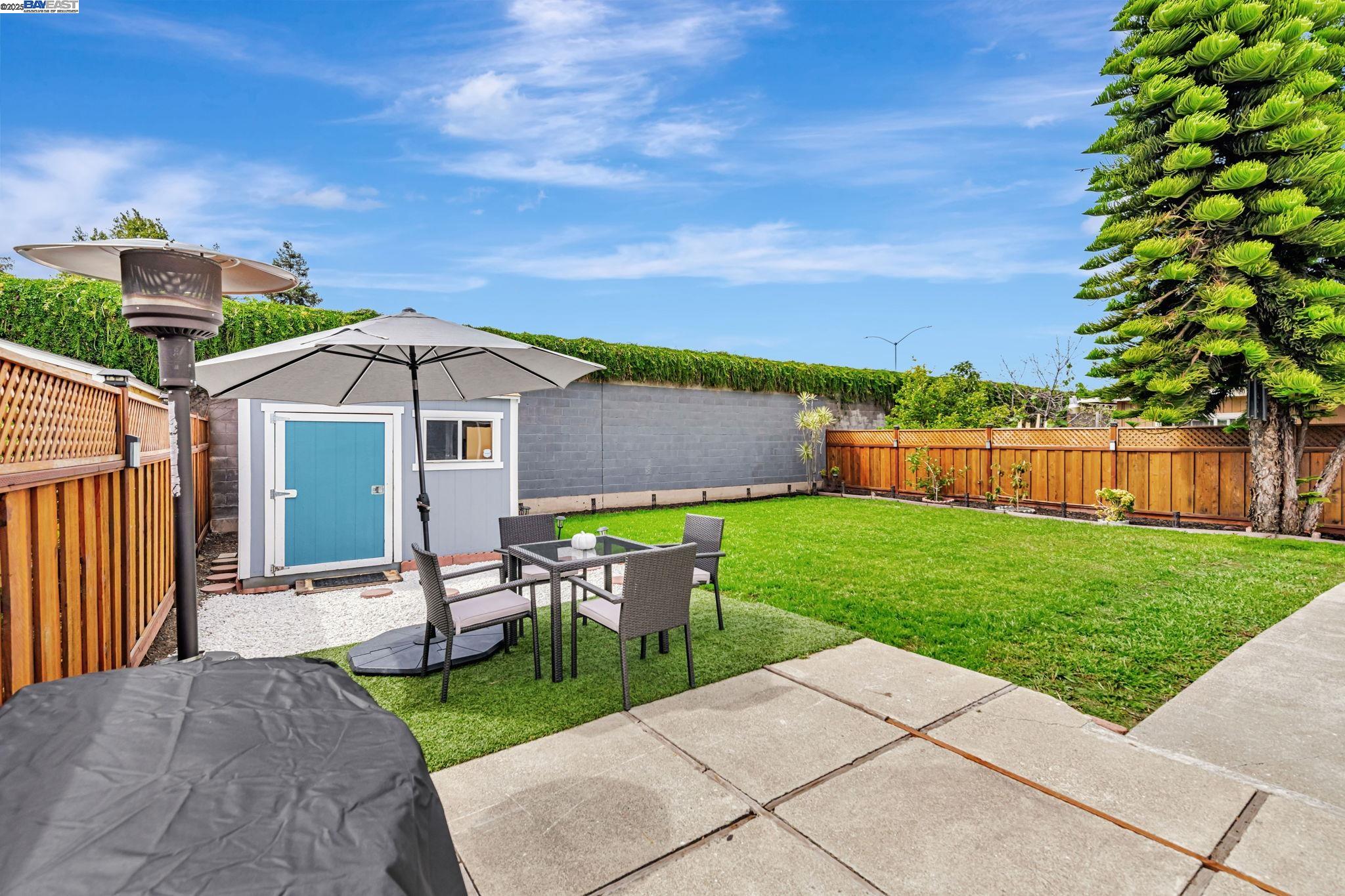 Detail Gallery Image 28 of 33 For 22857 Fuller Ave, Hayward,  CA 94541 - 2 Beds | 1 Baths