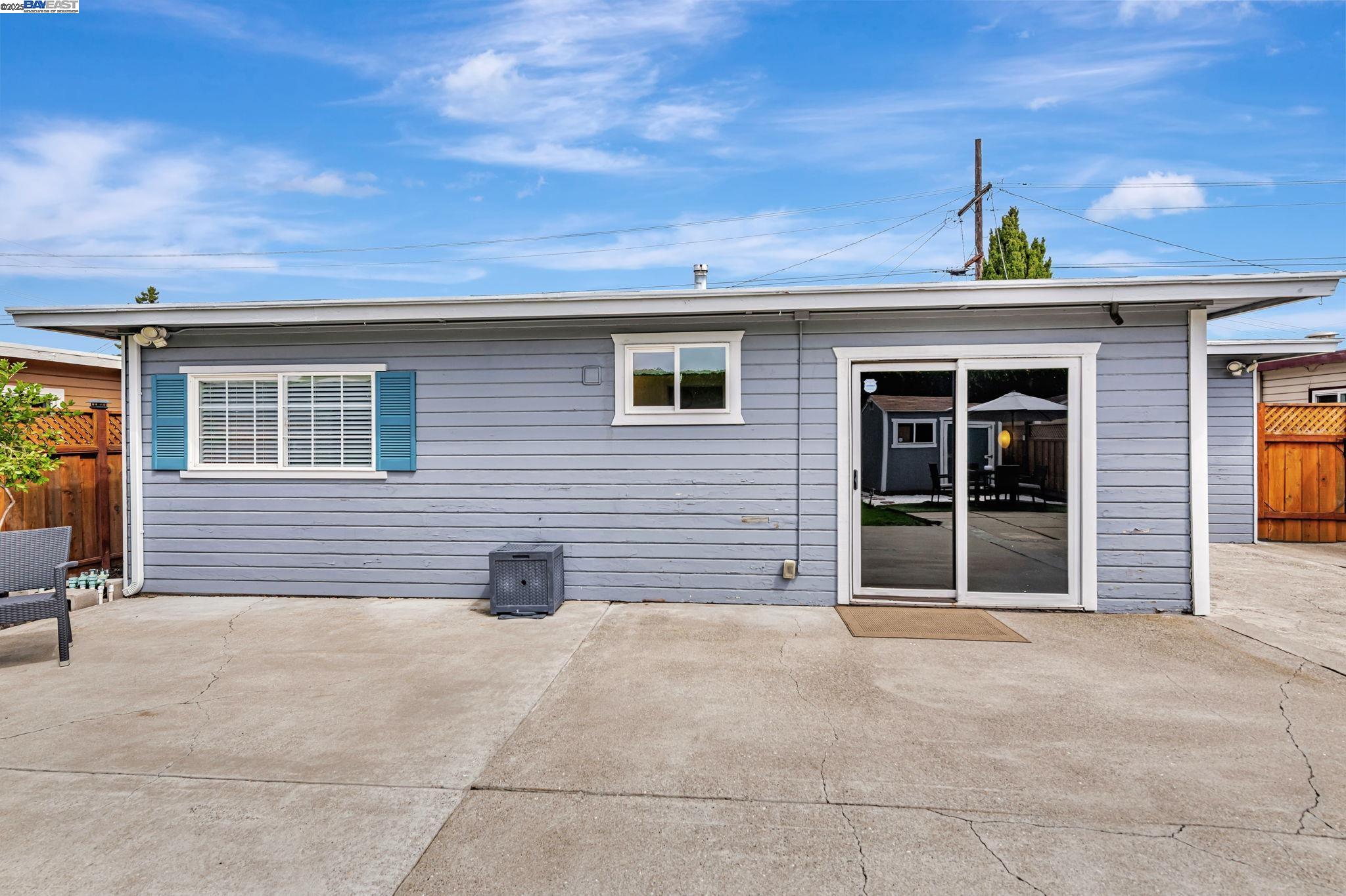 Detail Gallery Image 31 of 33 For 22857 Fuller Ave, Hayward,  CA 94541 - 2 Beds | 1 Baths