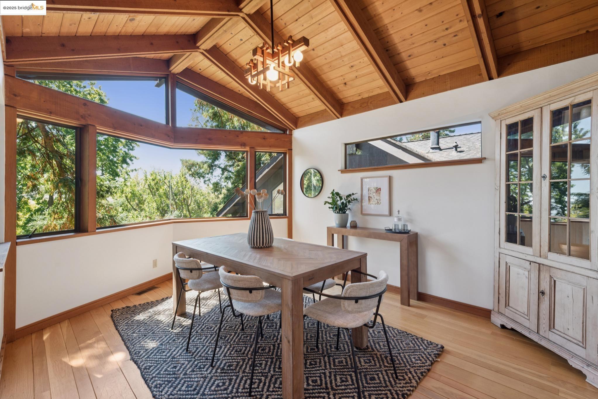 Detail Gallery Image 21 of 60 For 1082 Cragmont Ave, Berkeley,  CA 94708 - 4 Beds | 3 Baths