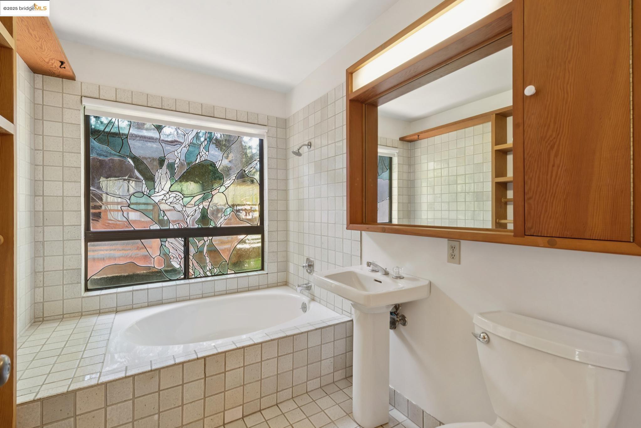 Detail Gallery Image 45 of 60 For 1082 Cragmont Ave, Berkeley,  CA 94708 - 4 Beds | 3 Baths