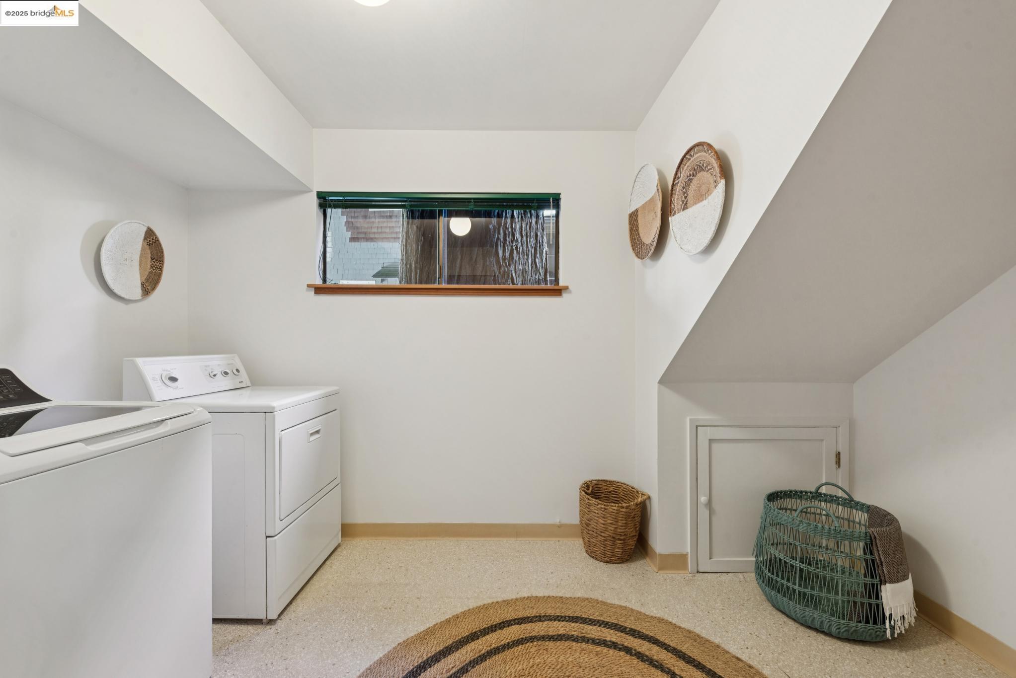 Detail Gallery Image 49 of 60 For 1082 Cragmont Ave, Berkeley,  CA 94708 - 4 Beds | 3 Baths