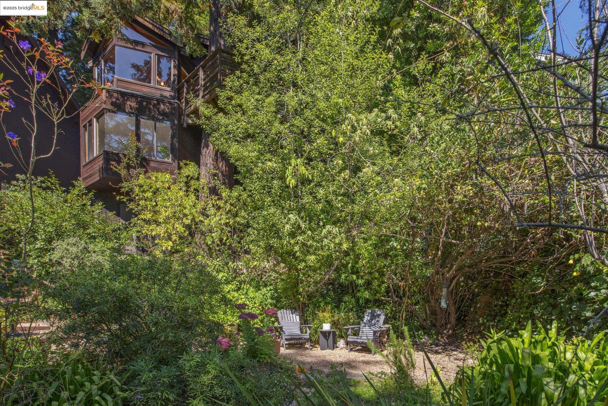 Detail Gallery Image 56 of 60 For 1082 Cragmont Ave, Berkeley,  CA 94708 - 4 Beds | 3 Baths