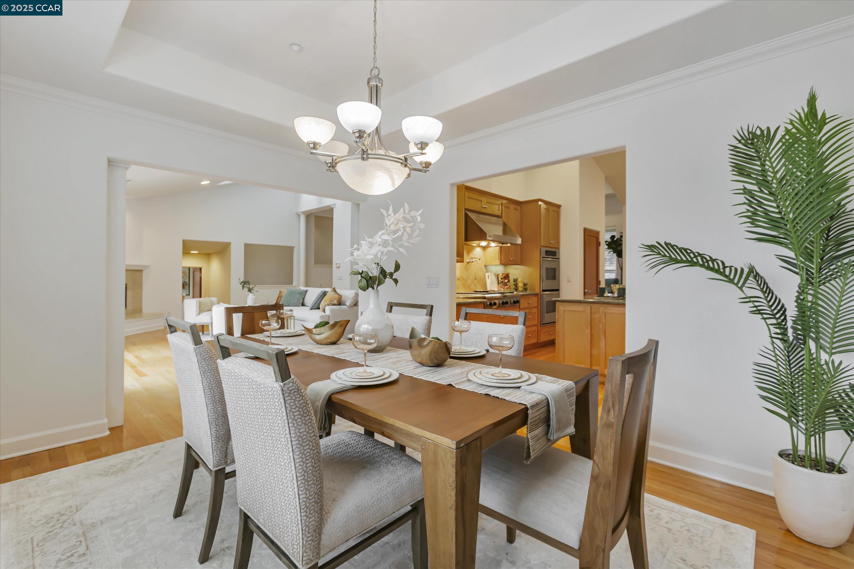 Detail Gallery Image 19 of 50 For 1215 Alvarado Rd, Berkeley,  CA 94705 - 5 Beds | 4/1 Baths