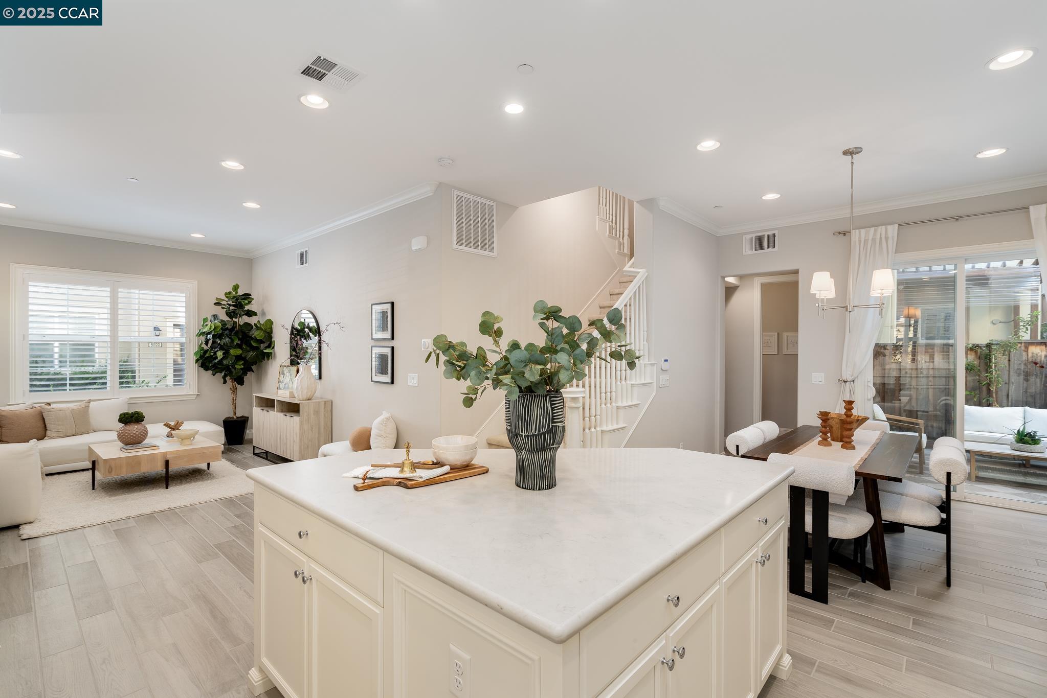 Detail Gallery Image 8 of 31 For 5110 Rowan Dr, San Ramon,  CA 94582 - 4 Beds | 3/1 Baths