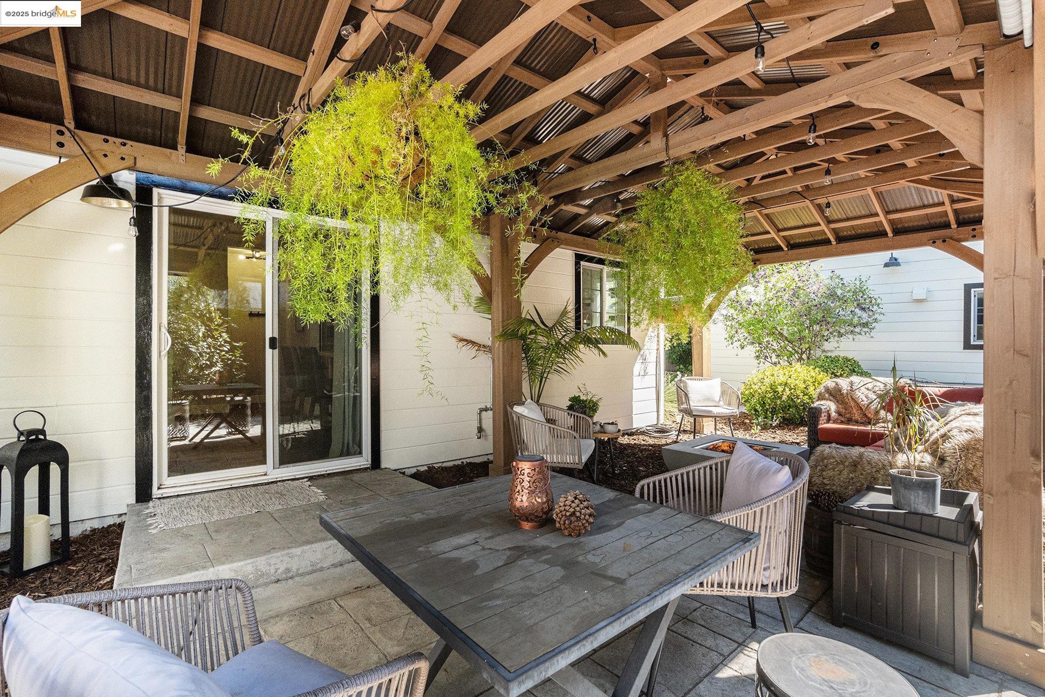 Detail Gallery Image 21 of 43 For 3439 Sanford St, Concord,  CA 94520 - 4 Beds | 2 Baths