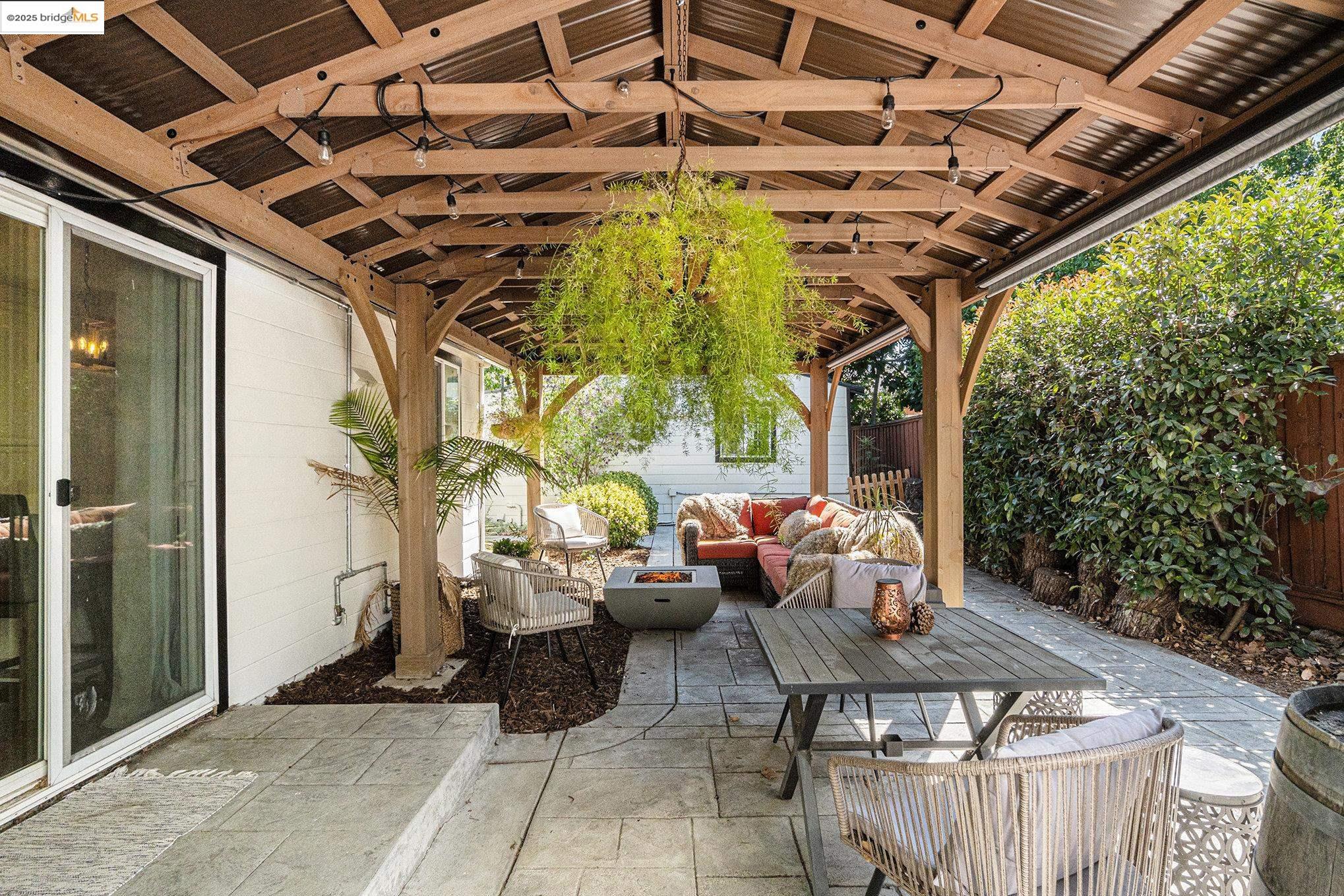 Detail Gallery Image 22 of 43 For 3439 Sanford St, Concord,  CA 94520 - 4 Beds | 2 Baths