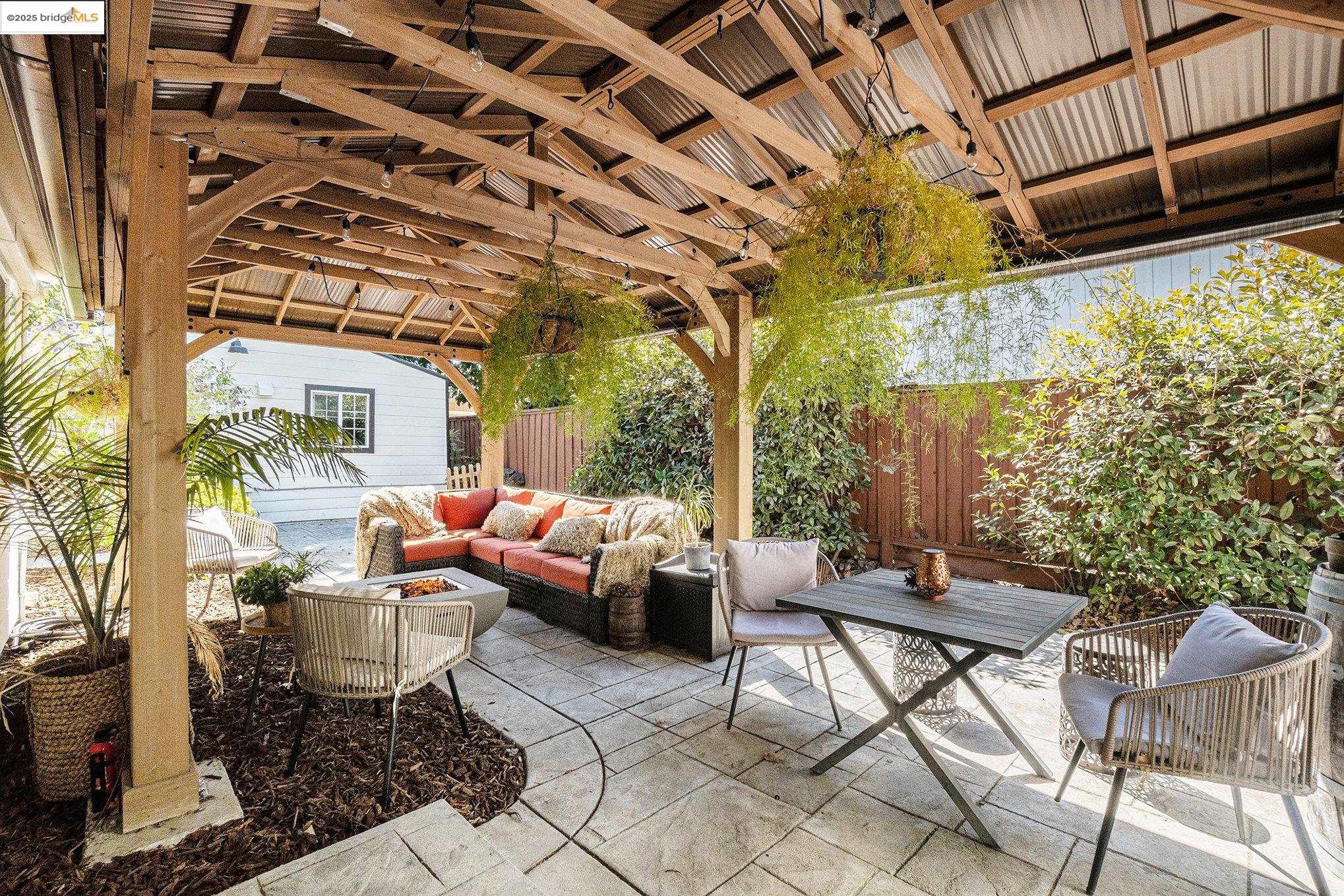 Detail Gallery Image 23 of 43 For 3439 Sanford St, Concord,  CA 94520 - 4 Beds | 2 Baths