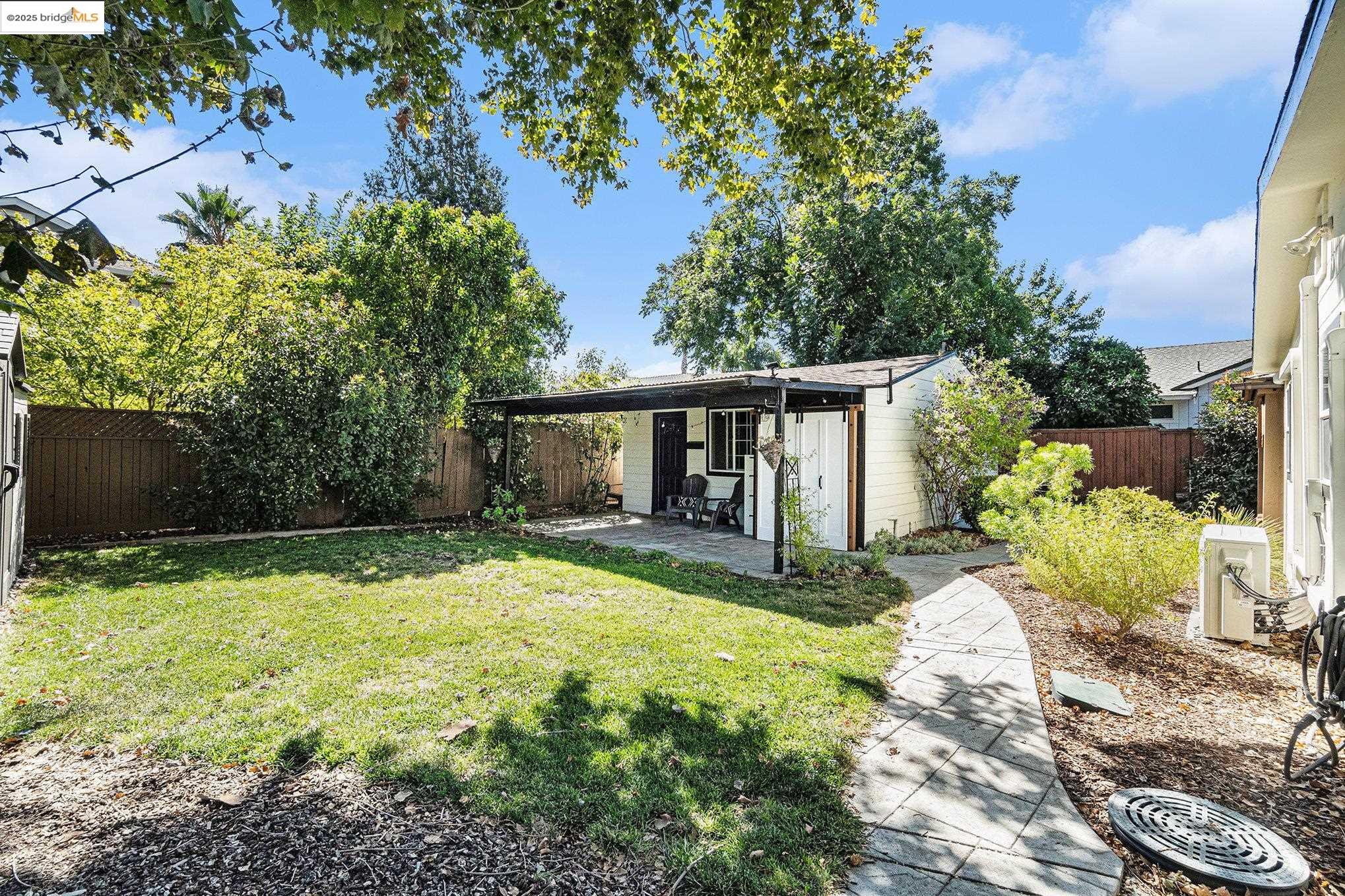 Detail Gallery Image 40 of 43 For 3439 Sanford St, Concord,  CA 94520 - 4 Beds | 2 Baths