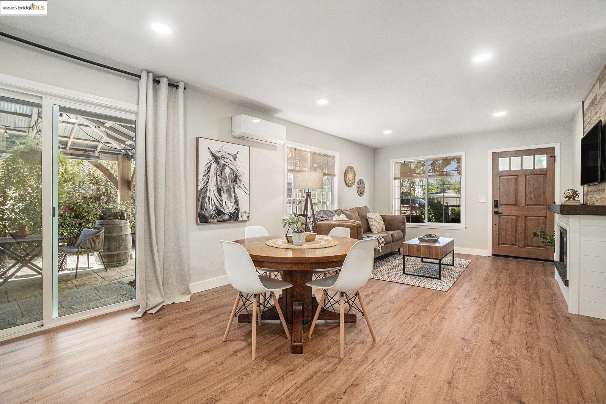 Detail Gallery Image 7 of 43 For 3439 Sanford St, Concord,  CA 94520 - 4 Beds | 2 Baths