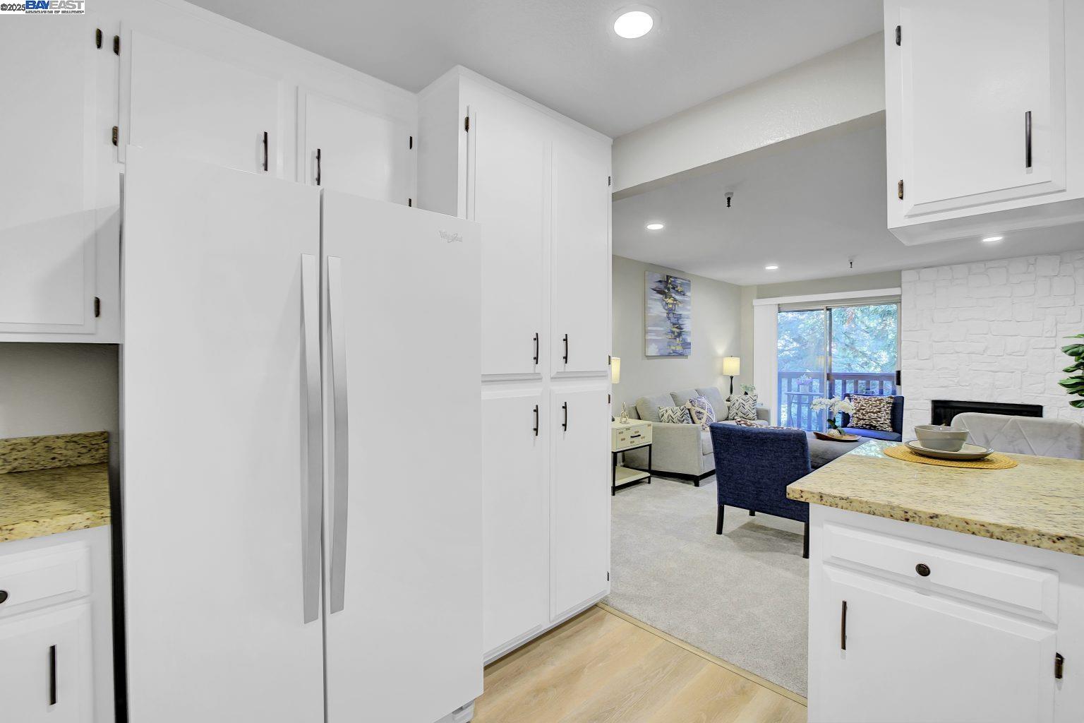 Photo #8: 41111831 Listing: Photo #8