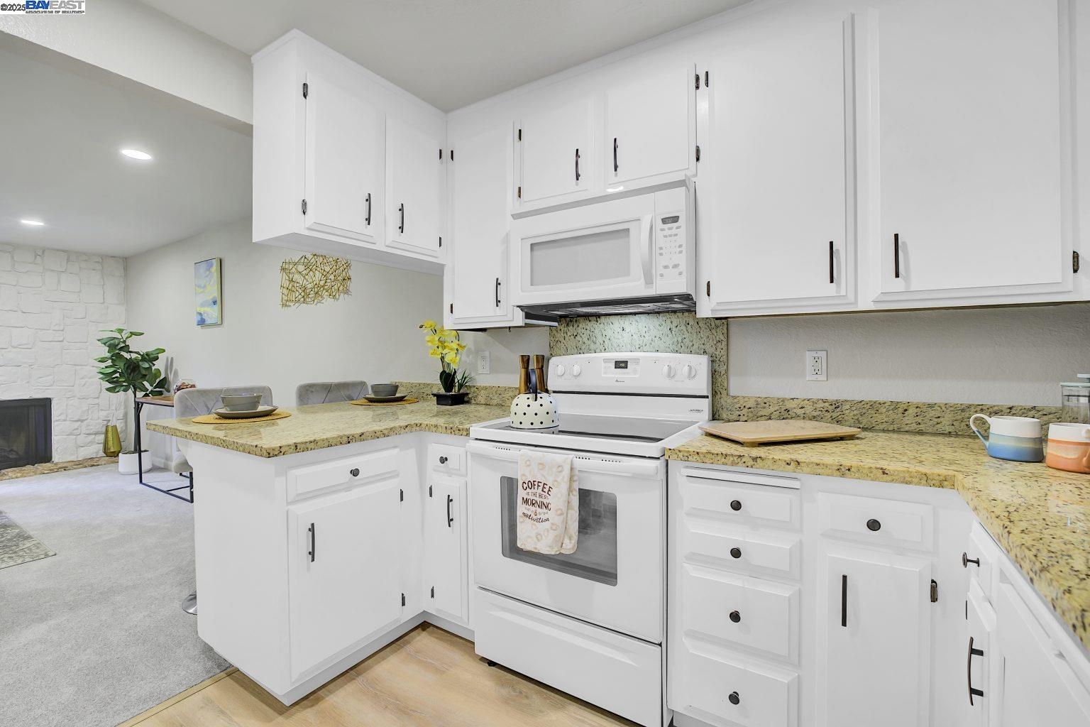 Photo #9: 41111831 Listing: Photo #9