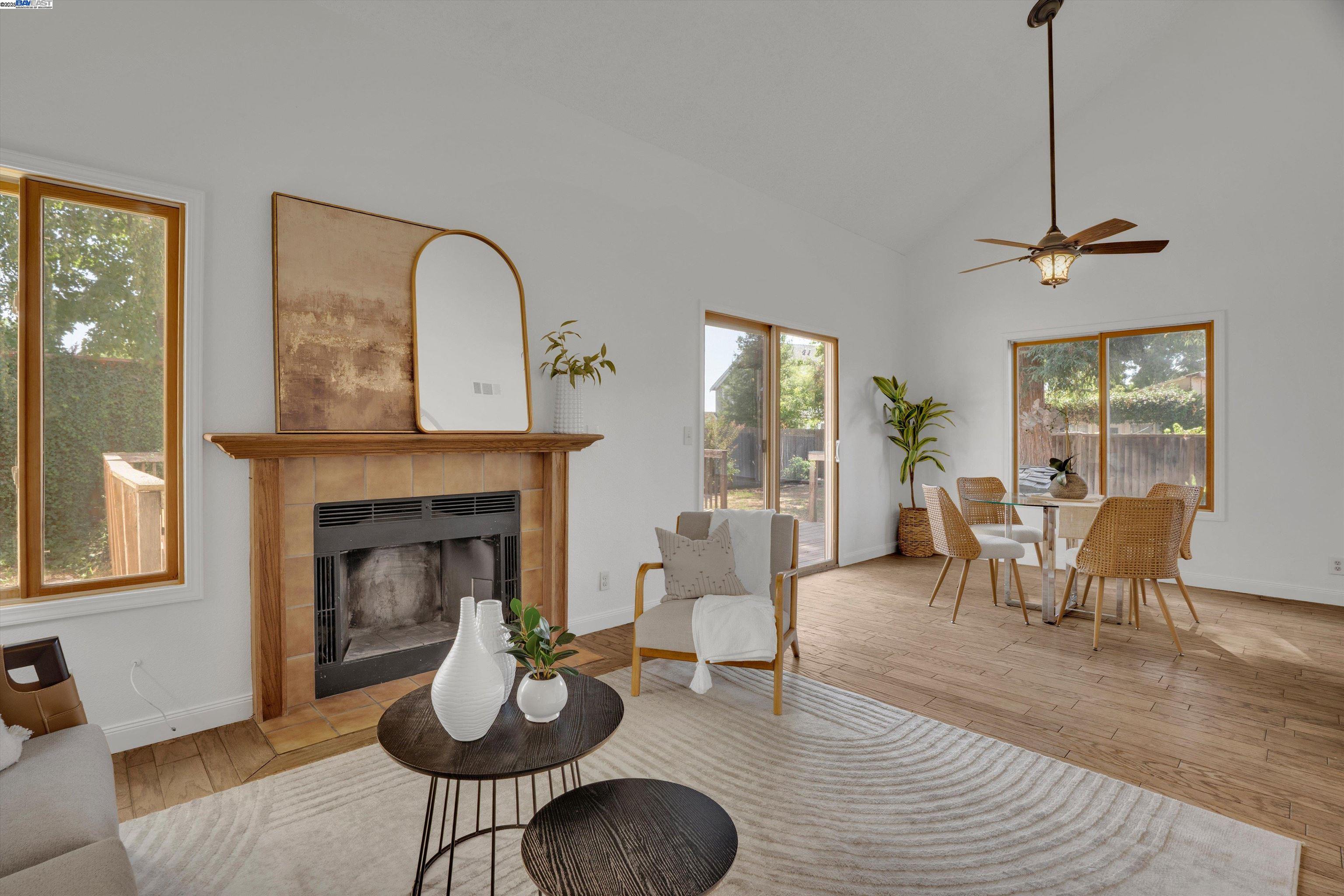 Detail Gallery Image 14 of 29 For 5315 Rainflower Dr, Livermore,  CA 94551 - 3 Beds | 2/1 Baths