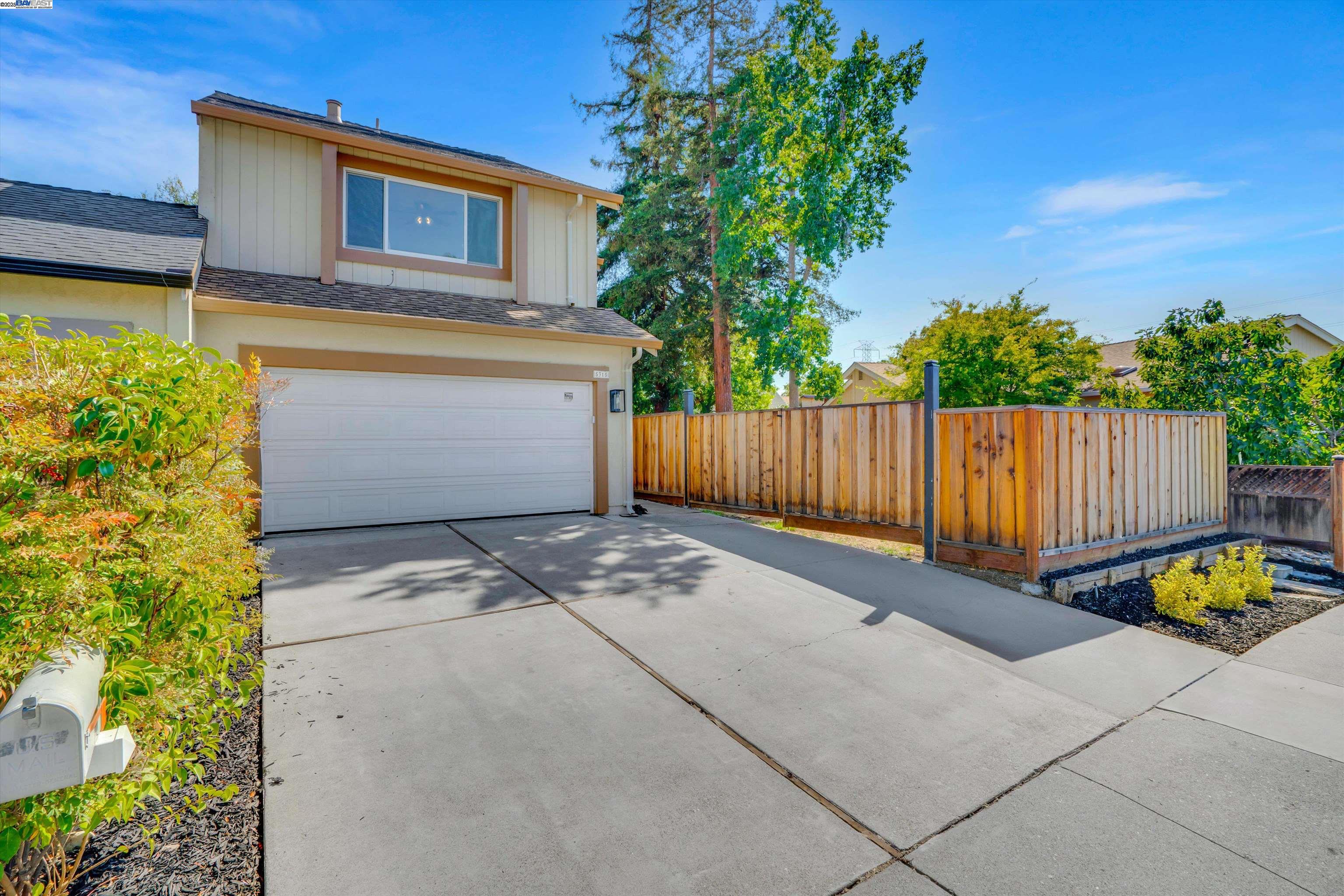 Detail Gallery Image 3 of 29 For 5315 Rainflower Dr, Livermore,  CA 94551 - 3 Beds | 2/1 Baths