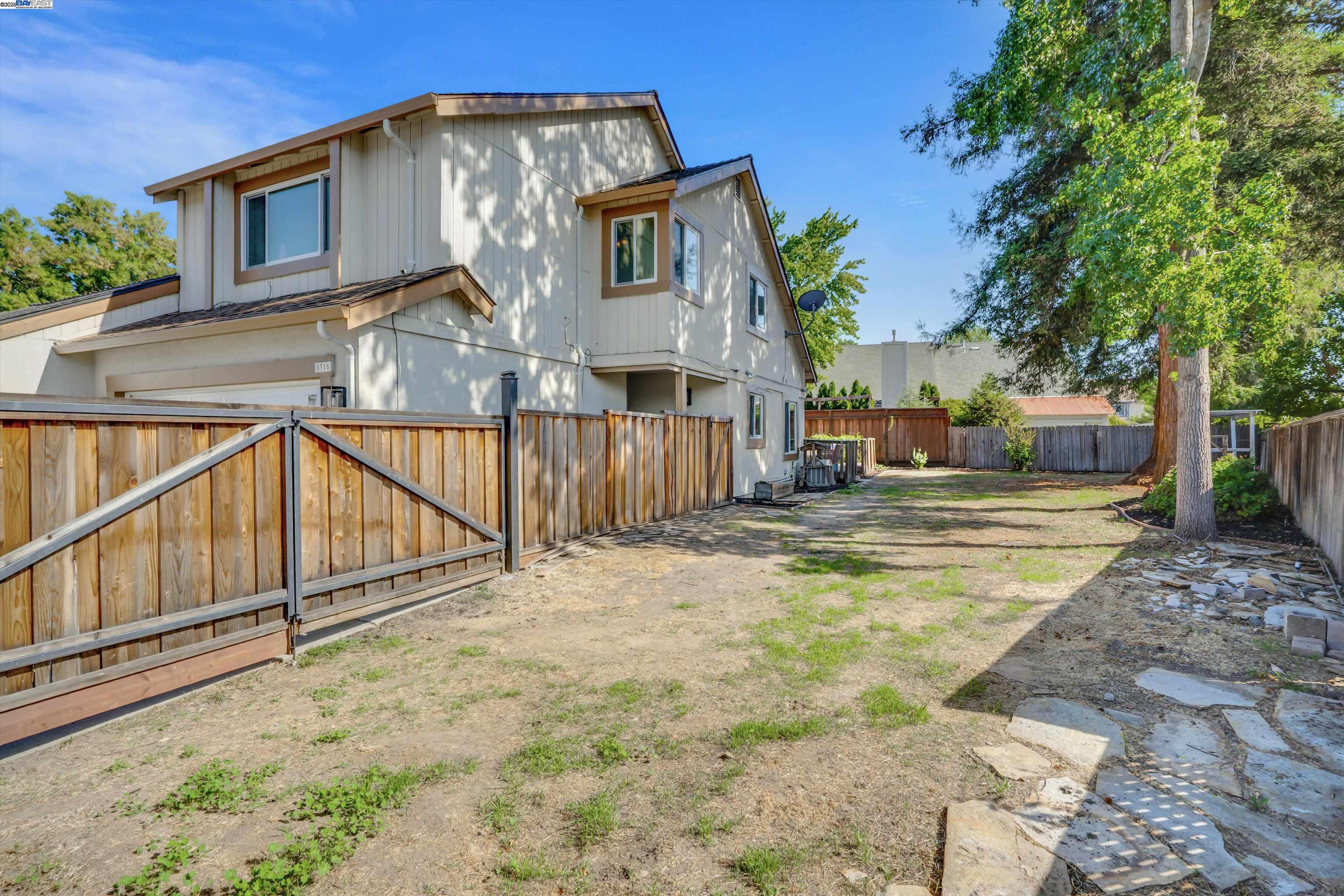 Detail Gallery Image 27 of 29 For 5315 Rainflower Dr, Livermore,  CA 94551 - 3 Beds | 2/1 Baths