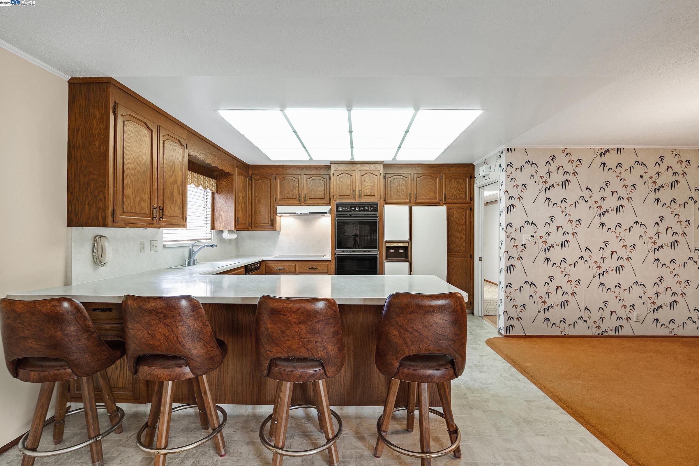 Detail Gallery Image 10 of 45 For 6244 Robin Court, Pleasanton,  CA 94588-4454 - 4 Beds | 2 Baths
