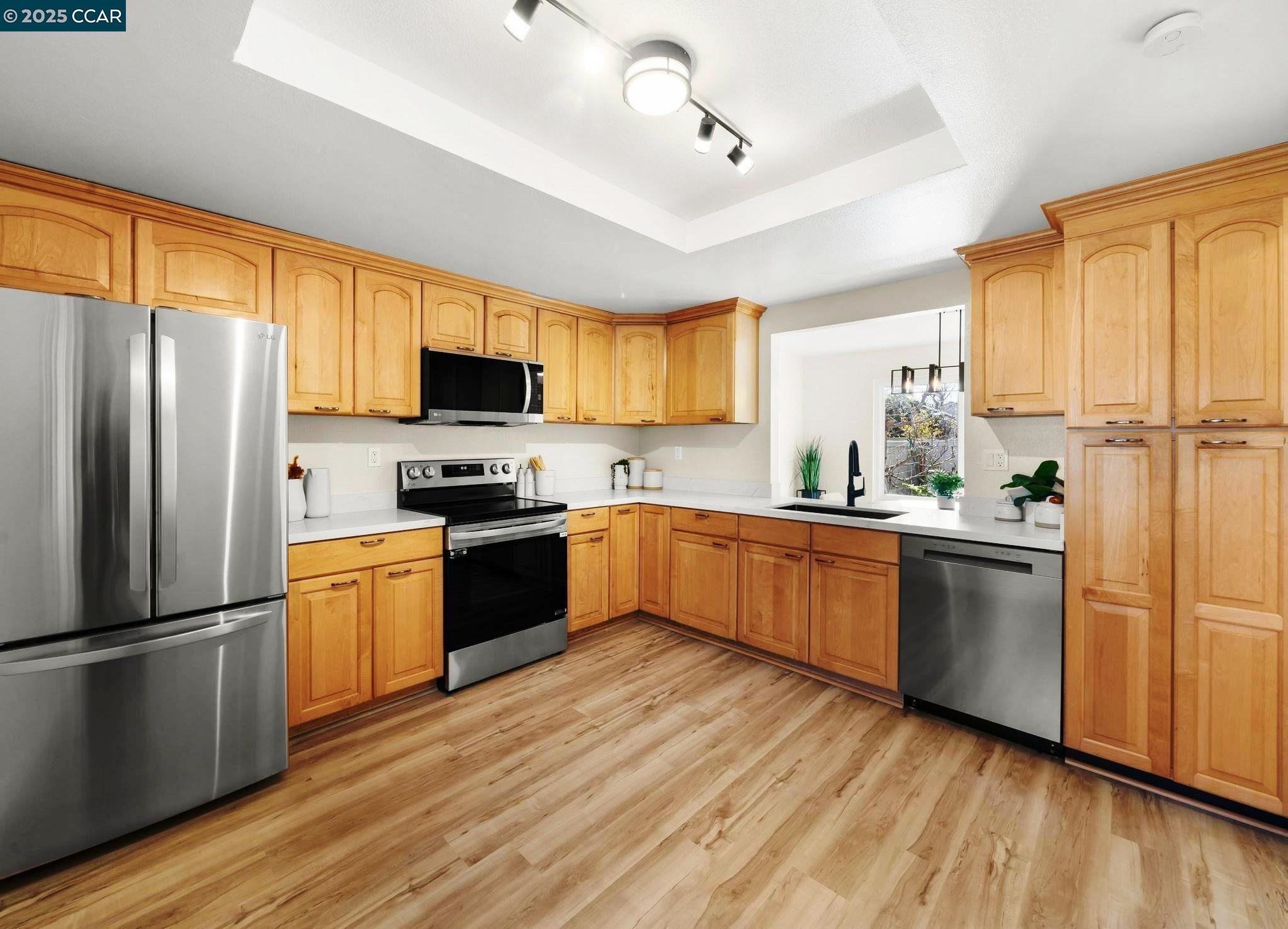 Photo #5: 41111836 Listing 