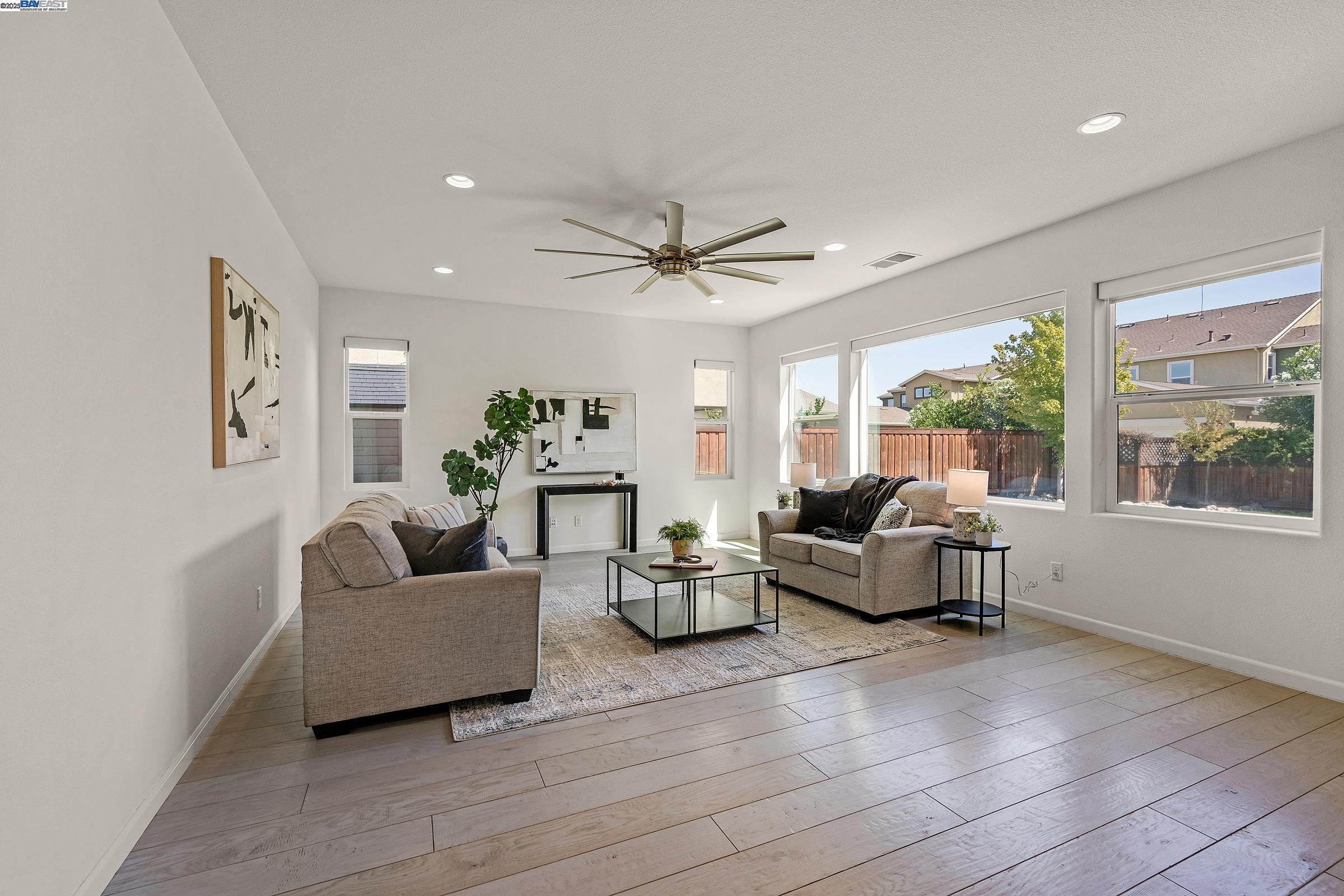 Detail Gallery Image 15 of 41 For 2342 Augusta Ave, Tracy,  CA 95377 - 4 Beds | 3 Baths