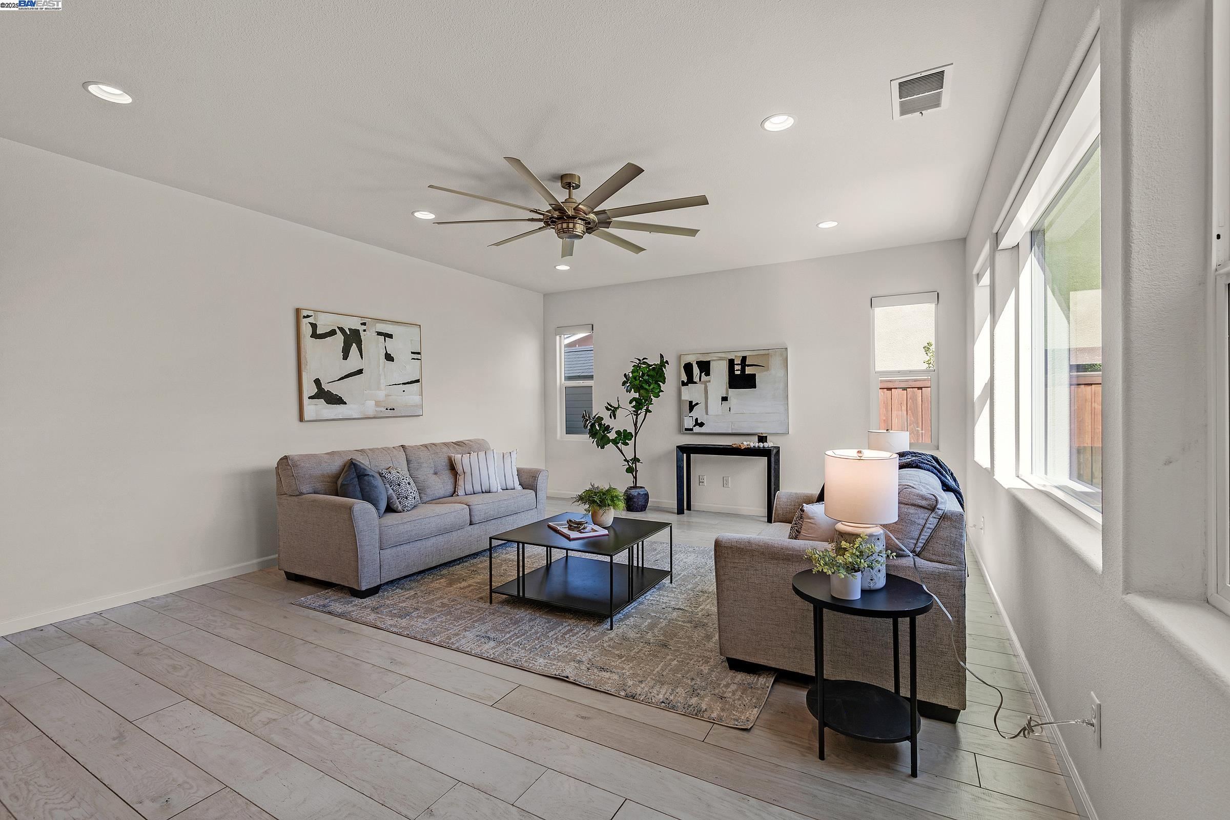 Detail Gallery Image 16 of 41 For 2342 Augusta Ave, Tracy,  CA 95377 - 4 Beds | 3 Baths