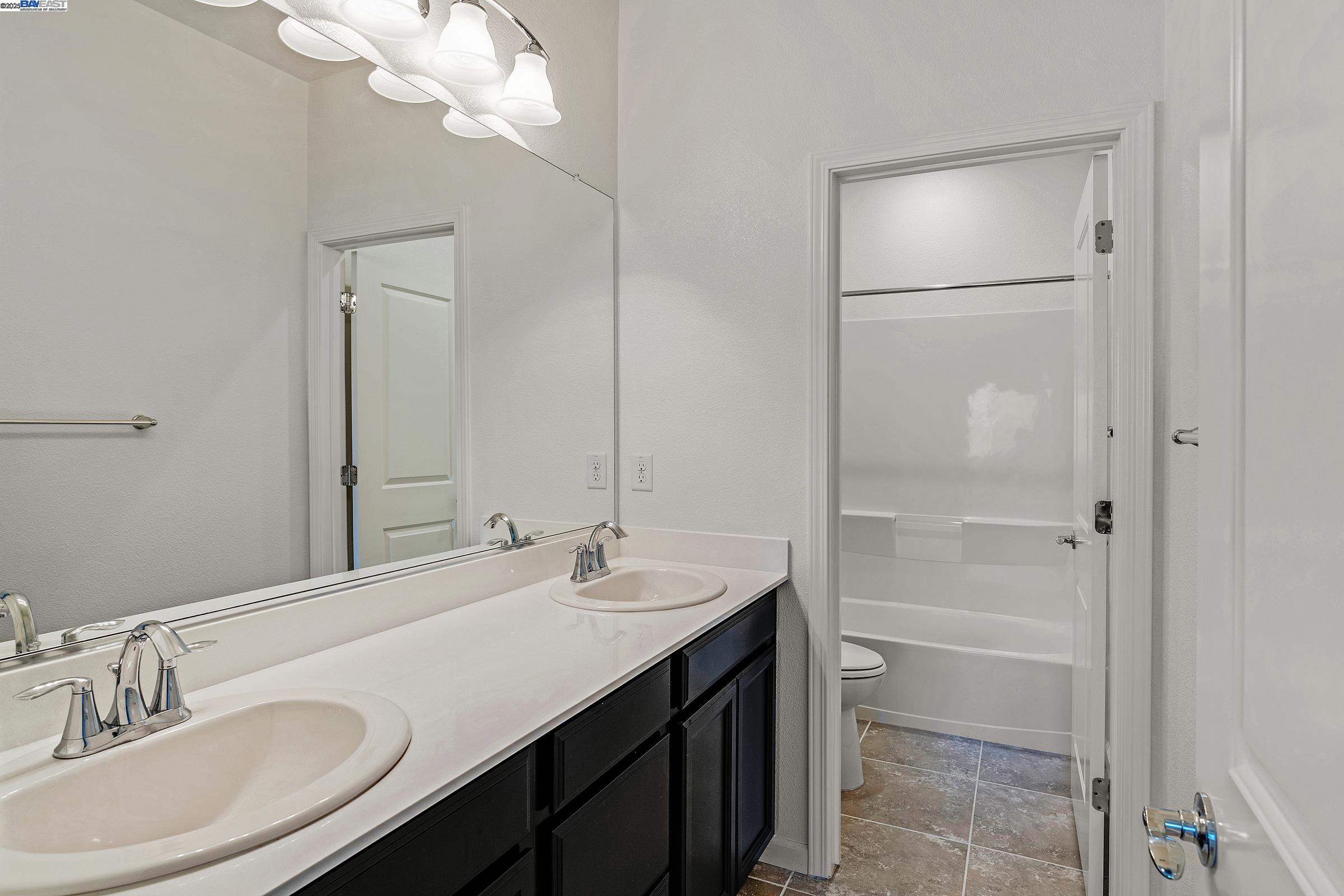 Detail Gallery Image 30 of 41 For 2342 Augusta Ave, Tracy,  CA 95377 - 4 Beds | 3 Baths