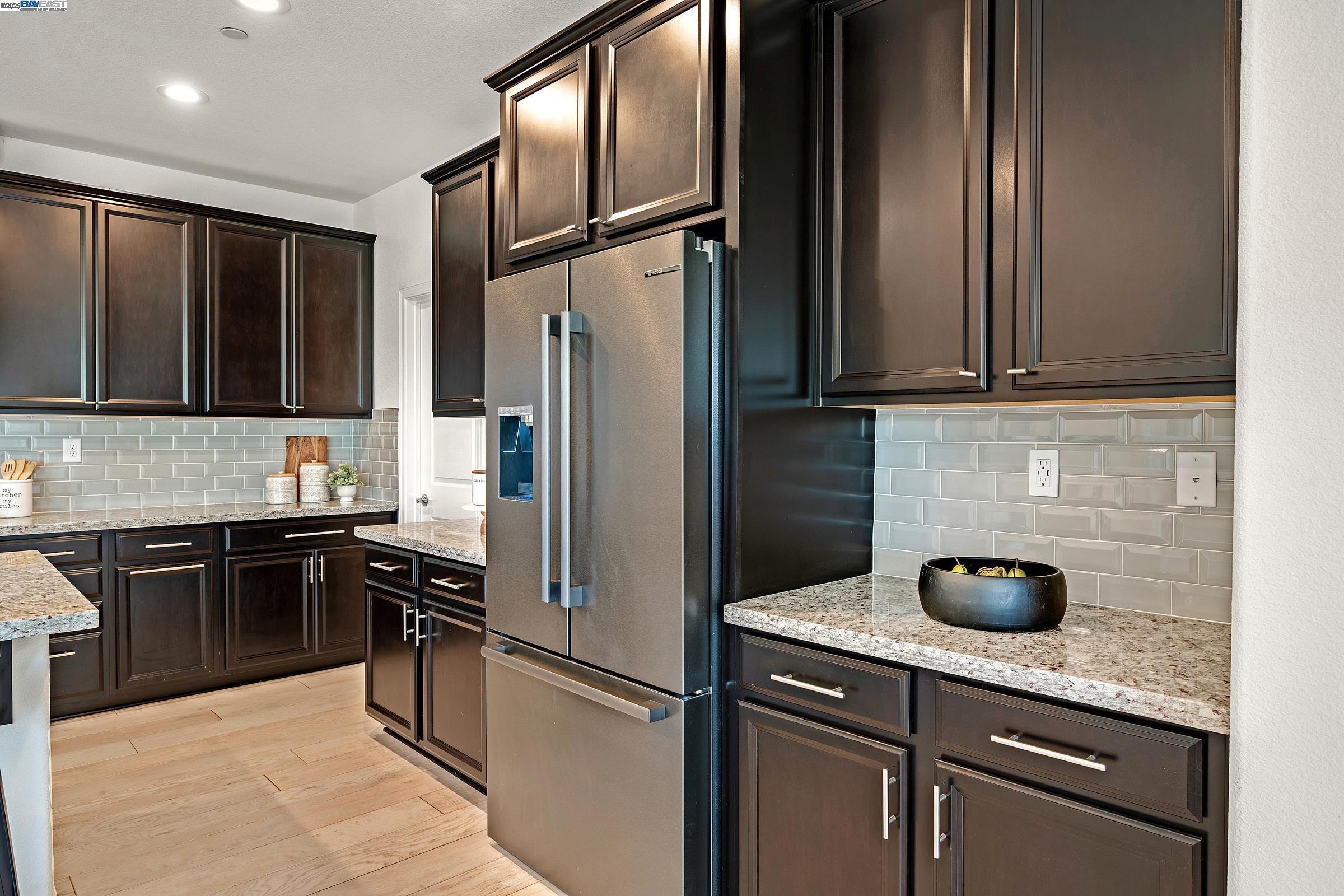 Detail Gallery Image 9 of 41 For 2342 Augusta Ave, Tracy,  CA 95377 - 4 Beds | 3 Baths