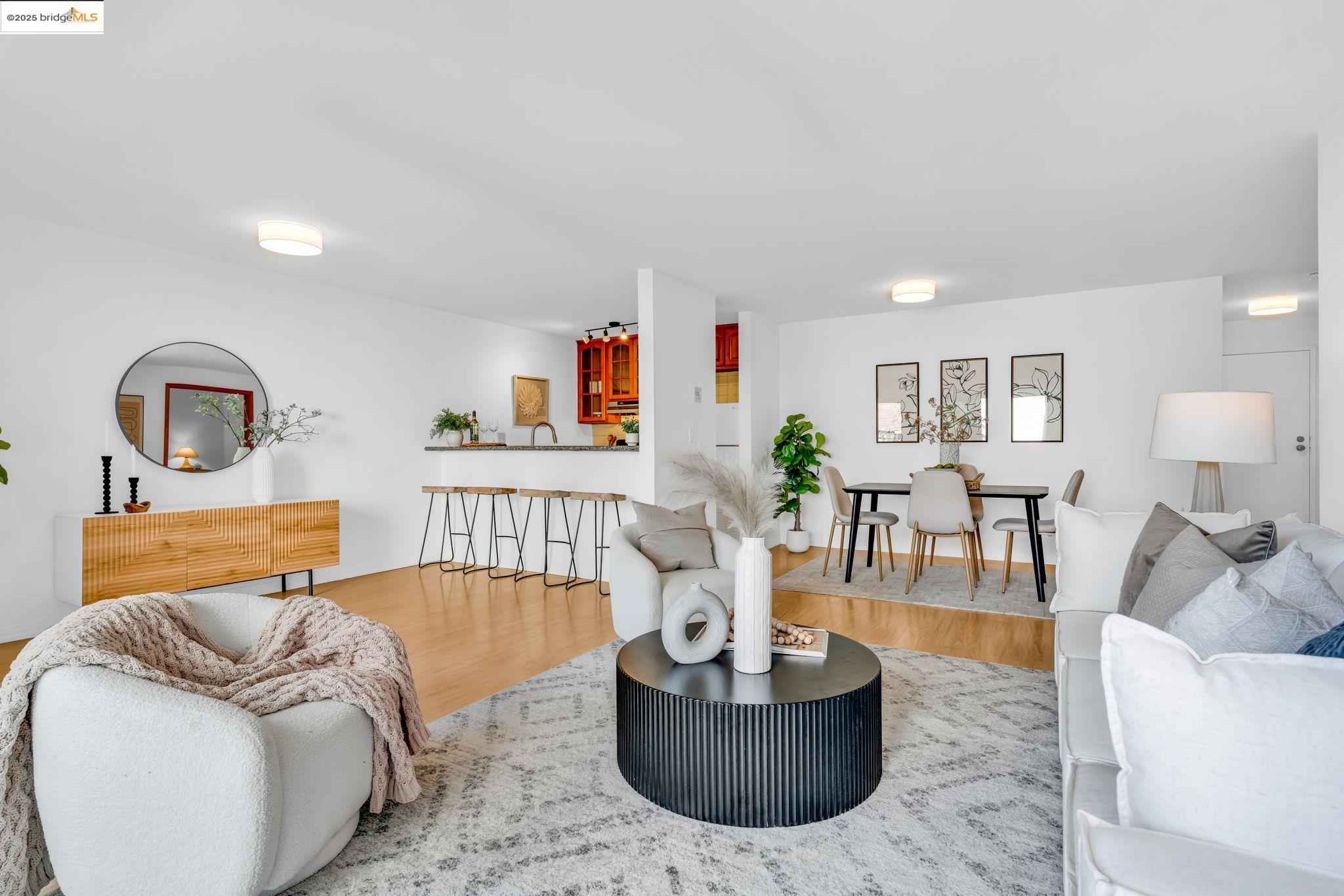 Front Image Thumbnail for EB41111840