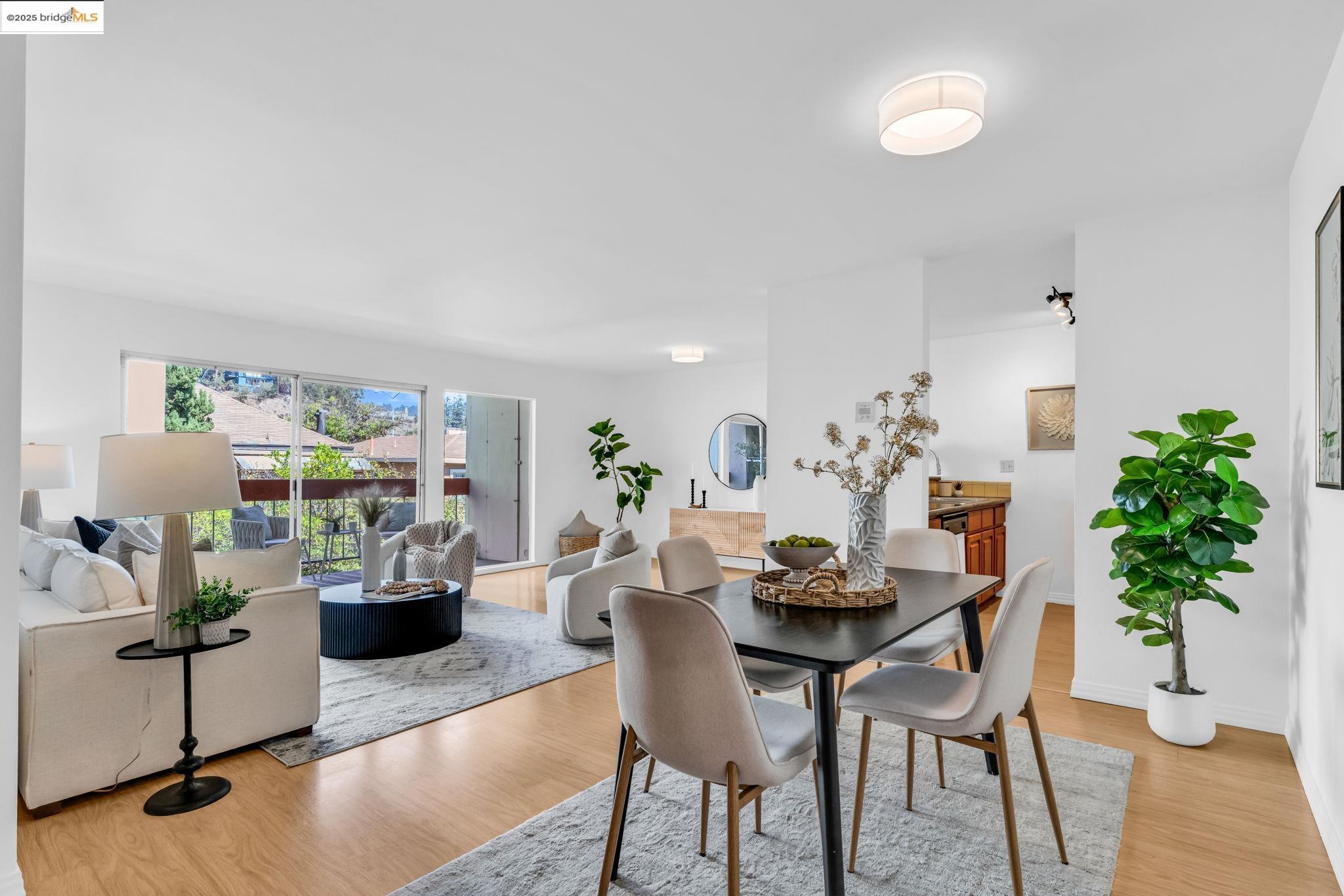 Photo #2: 41111840 Listing 