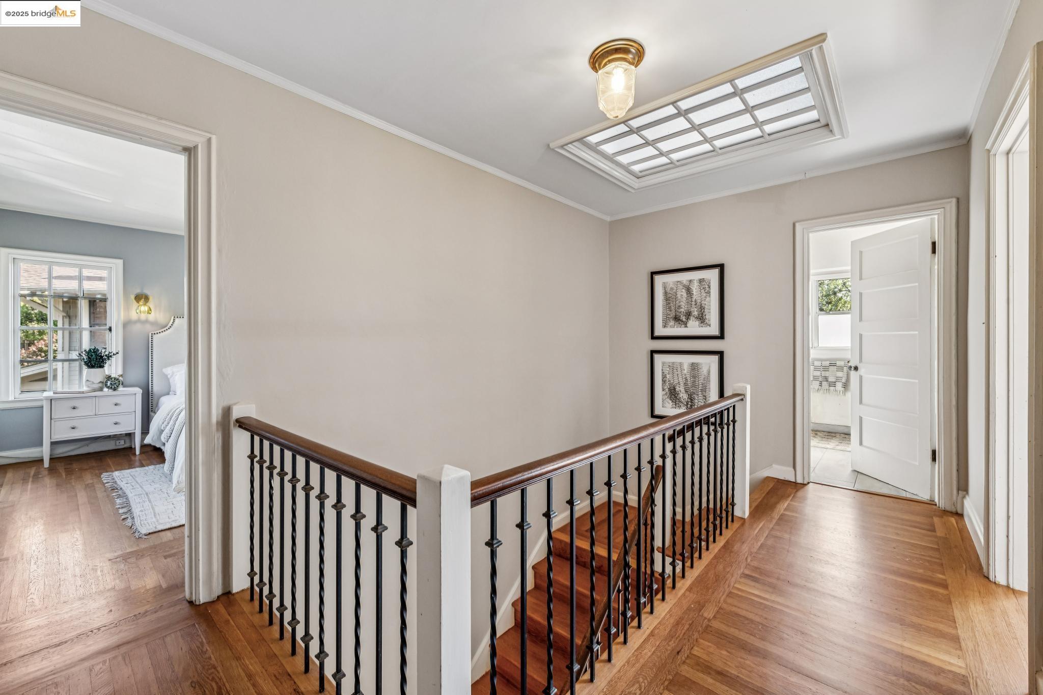 Detail Gallery Image 21 of 60 For 962 Arlington Ave, Berkeley,  CA 94707 - 4 Beds | 2/1 Baths