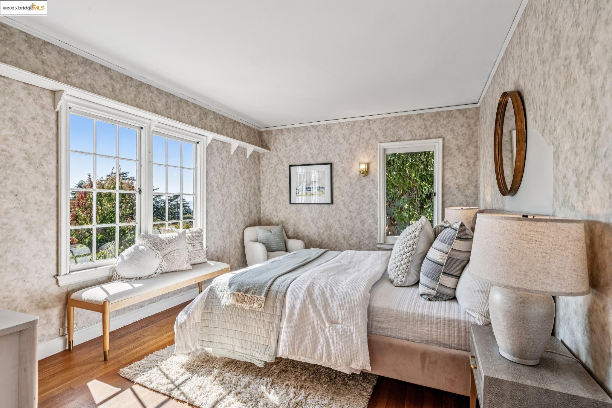 Detail Gallery Image 29 of 60 For 962 Arlington Ave, Berkeley,  CA 94707 - 4 Beds | 2/1 Baths