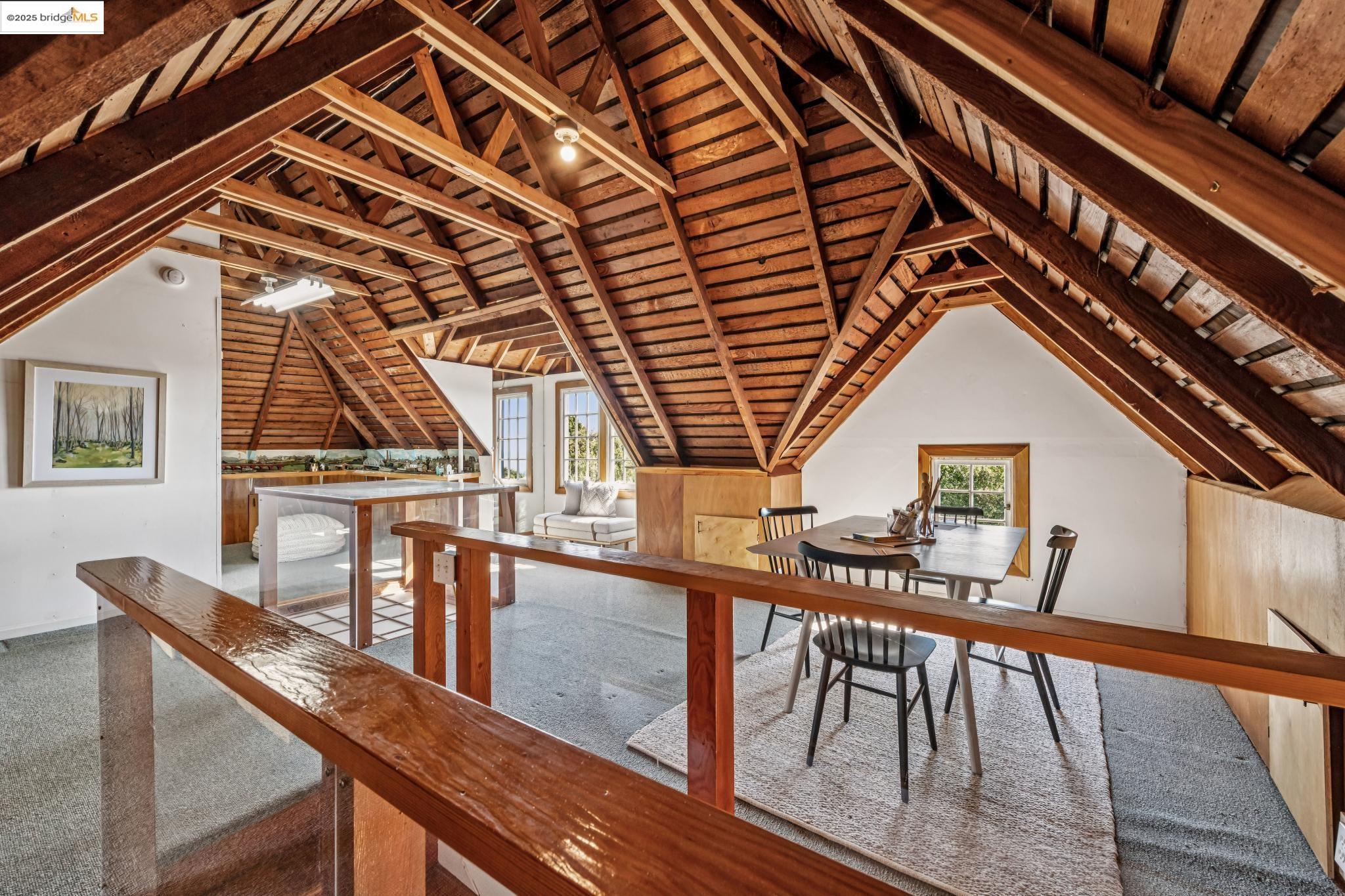 Detail Gallery Image 35 of 60 For 962 Arlington Ave, Berkeley,  CA 94707 - 4 Beds | 2/1 Baths